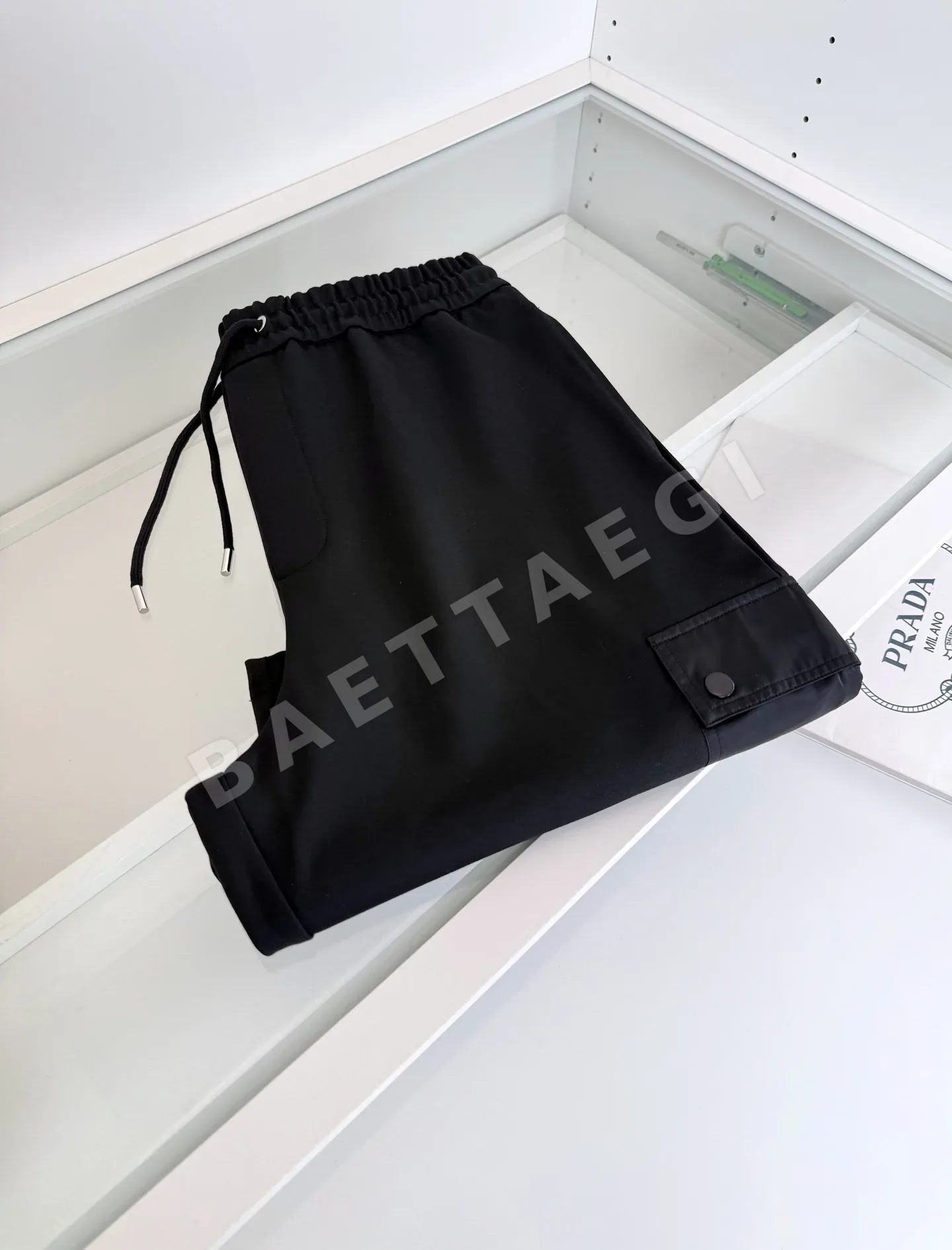 프라다 더블 포켓 카고 고무 허리 밴드 남성 반바지 상세 이미지 9