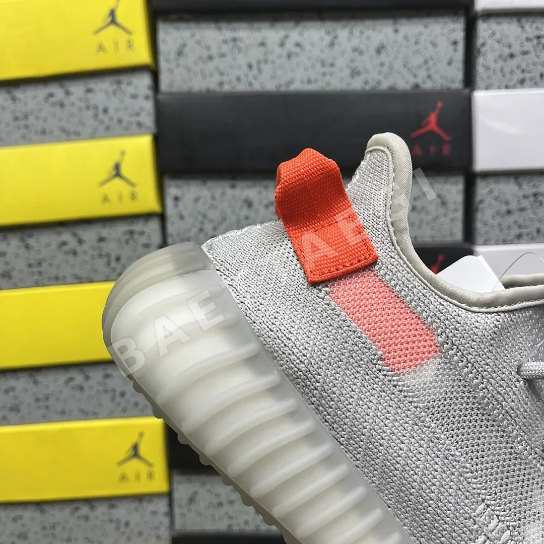 아디다스 [R] 이지 부스트 350 V2 FX9017 200753 Adidas Yeezy Boost 350 V2 상세 이미지 3