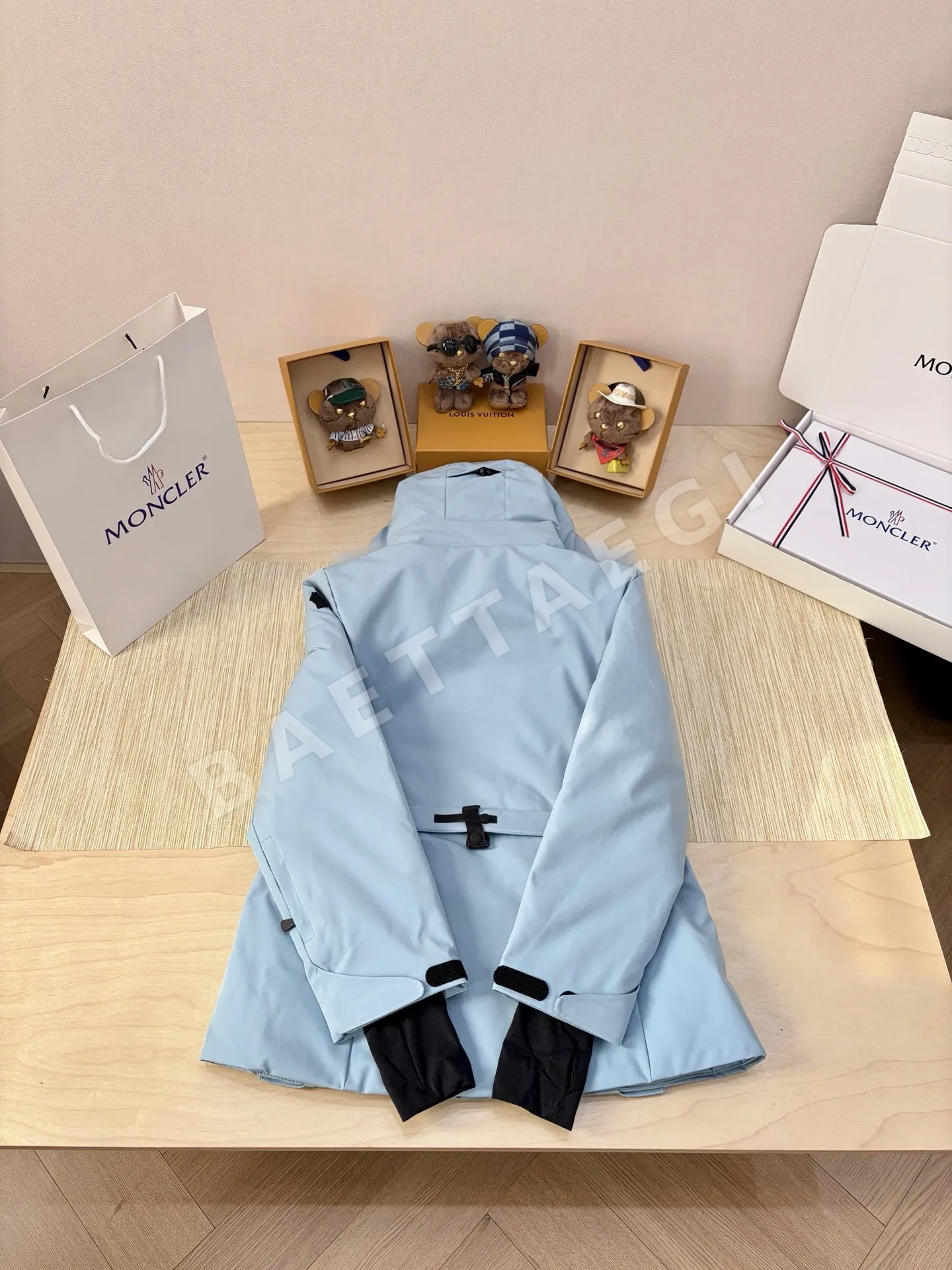 몽클레르 여성 패딩 점퍼 상세 이미지 14