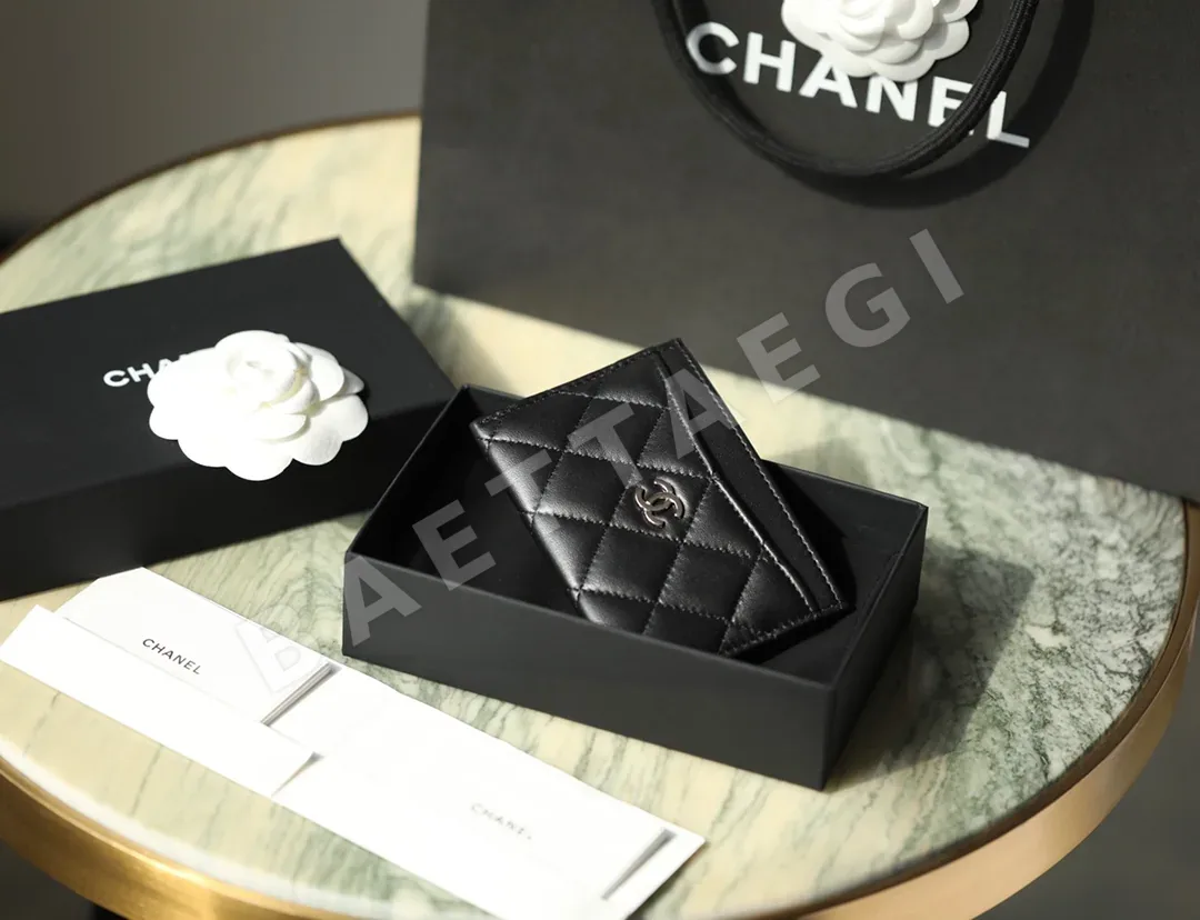 샤넬 램스킨 카드홀더 지갑 C-62