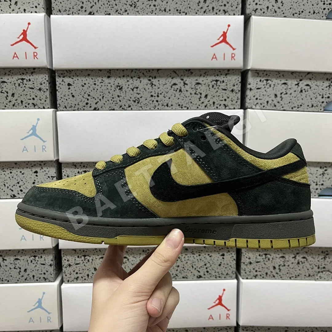 나이키 [AY] SB 덩크 로우 HQ8487-300 201035 Nike SB Dunk Low Supreme 94 Camper Green 상세 이미지 8