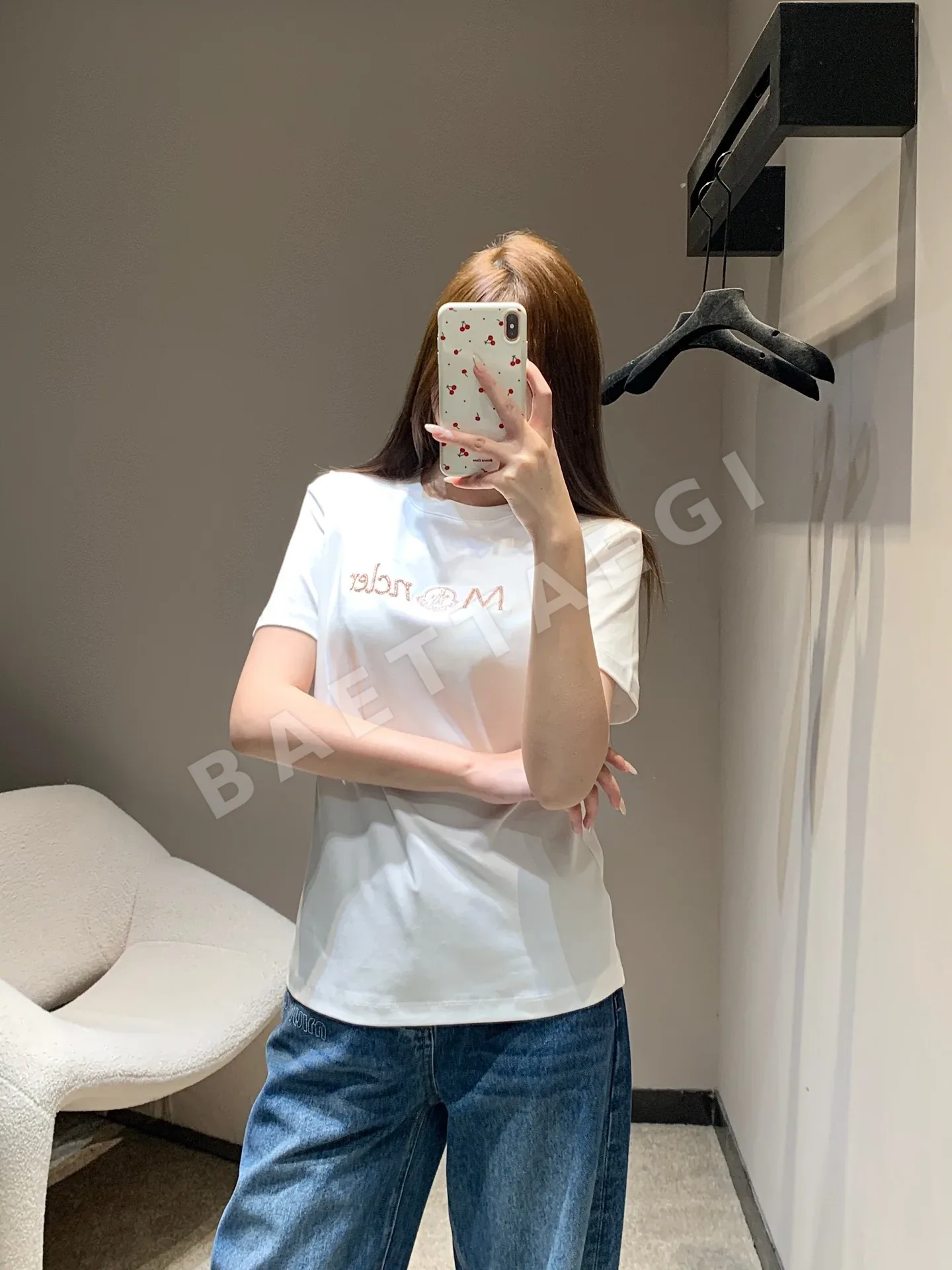 몽클레르 레터 비즈 크루넥 반팔 티셔츠