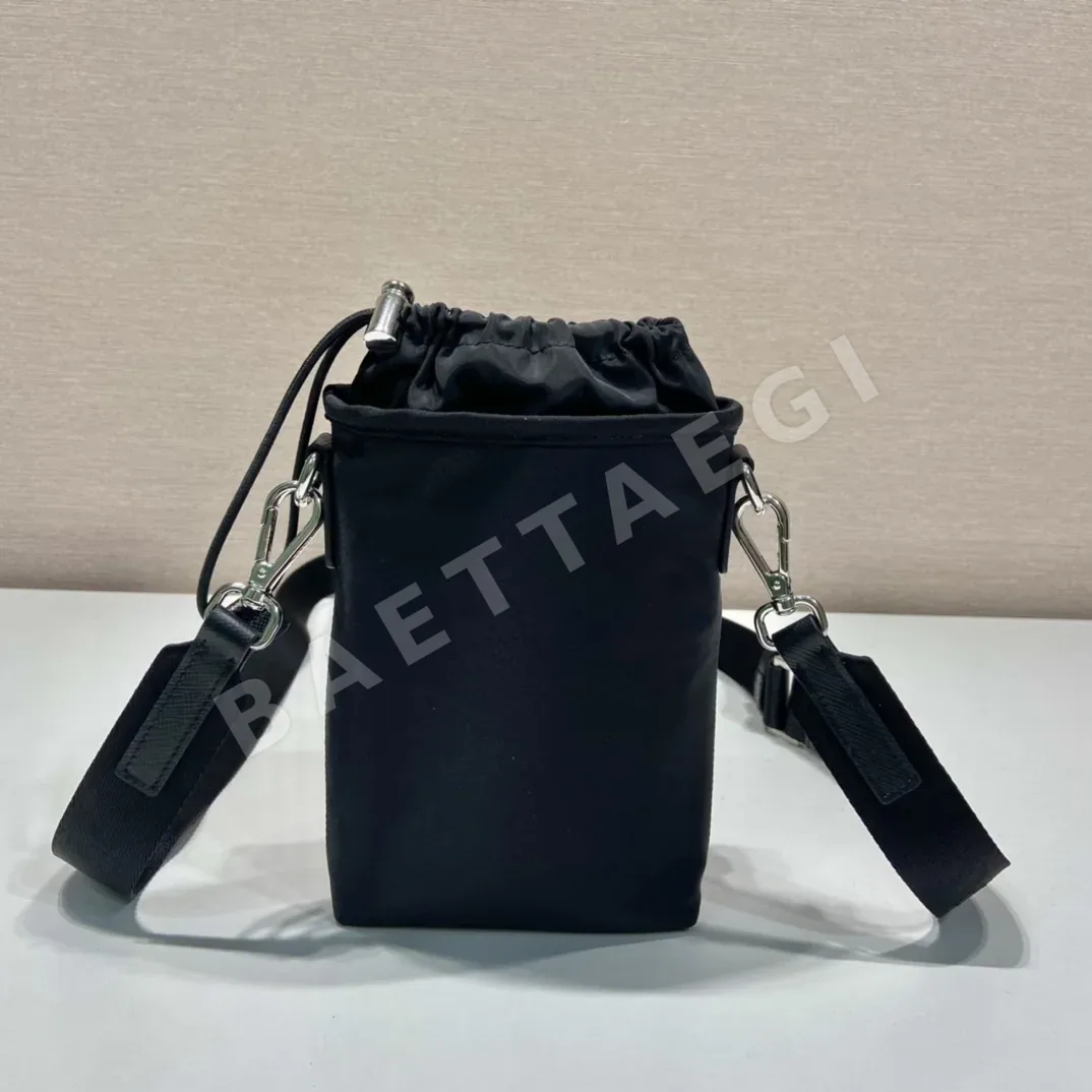 프라다 리나일론 조절 스트랩 드로스트링 가방 2ZH155 상세 이미지 4