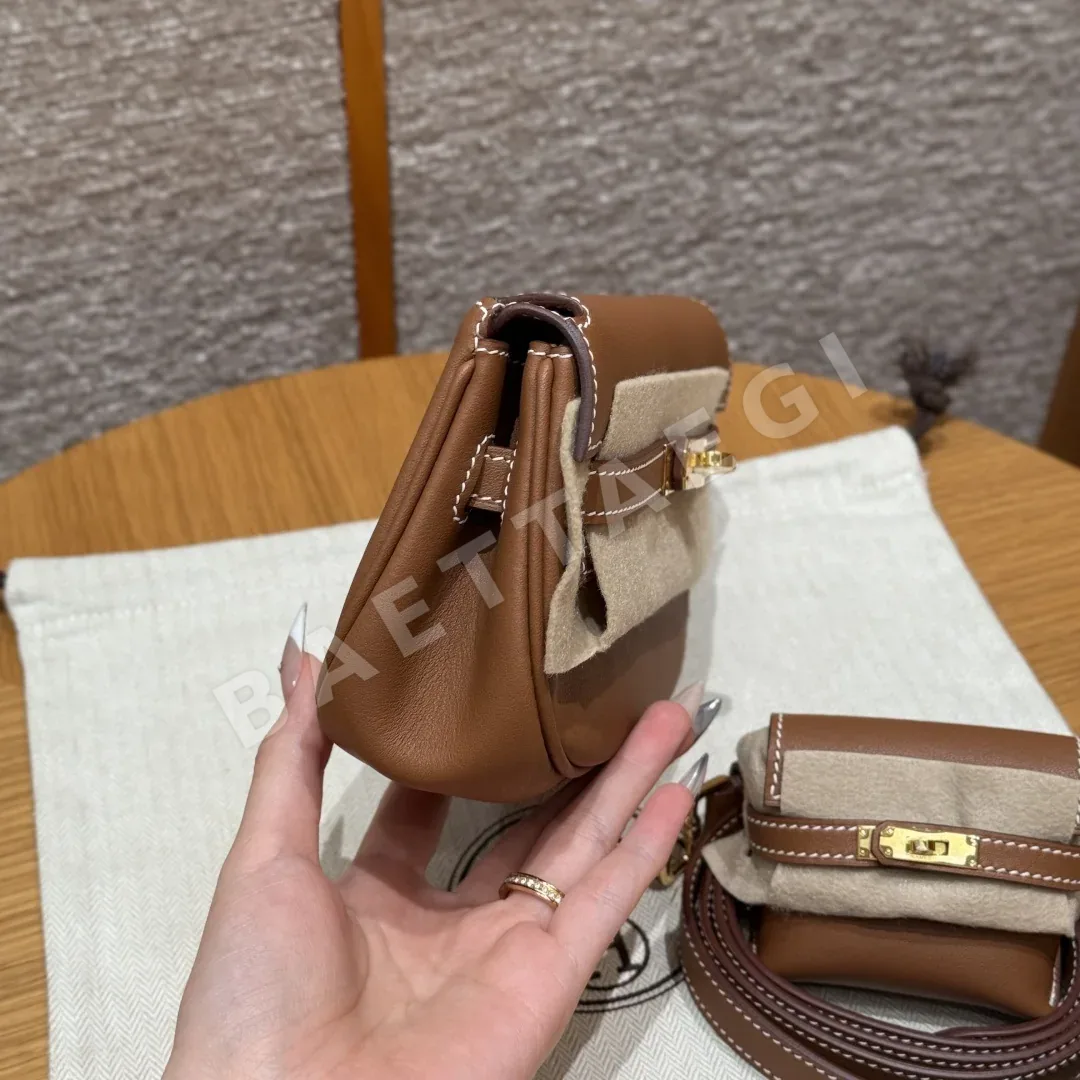 에르메스 켈리 골드 장식 스위프트 가죽 미니 가방 상세 이미지 3
