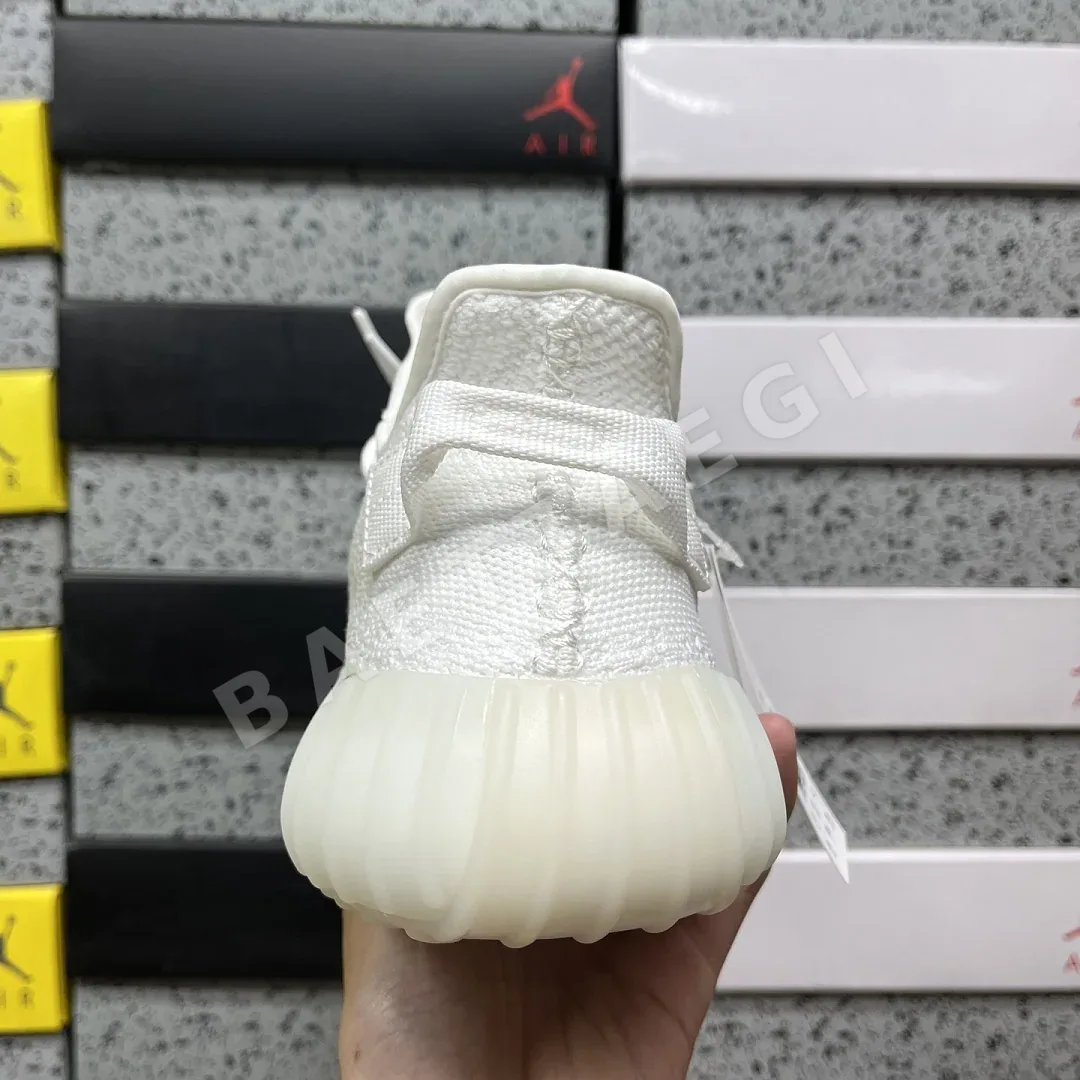 아디다스 [XQ] 이지 부스트 350 V2 CP9366 200782 Adidas Yeezy Boost 350 V2 Cream 상세 이미지 2