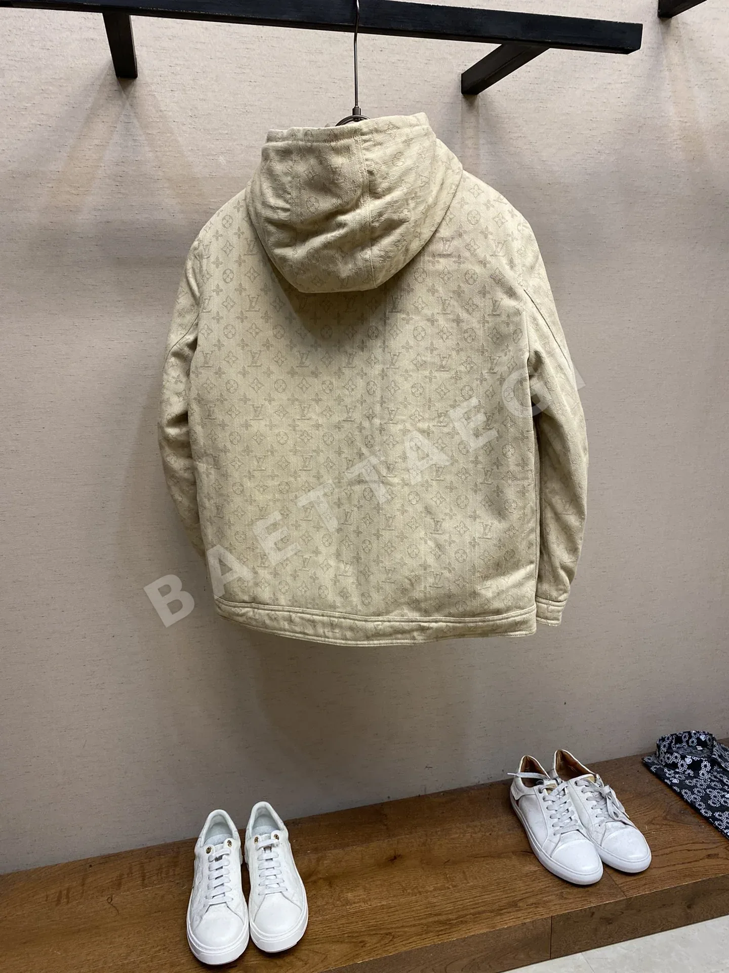 루이비통 데님 다운 자켓 상세 이미지 2