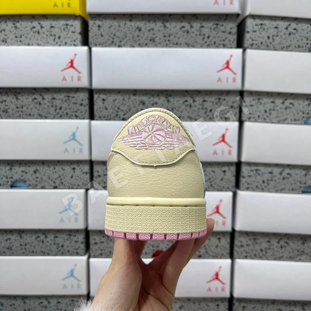 나이키 [FK] 조던 1 레트로 로우 OG SP IQ7604-100 201236 Nike Jordan 1 Retro Low OG SP 상세 이미지 2