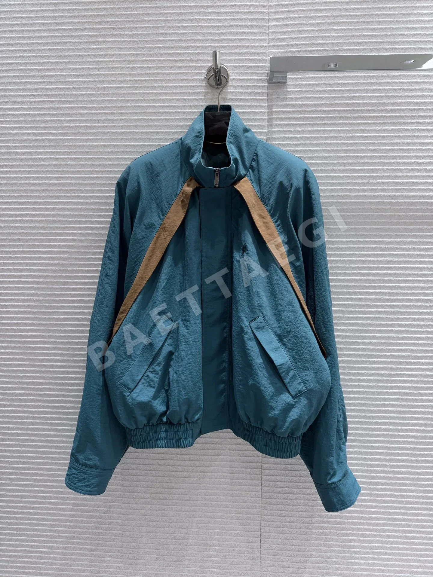 생로랑 레이크 그린 방풍 나일론 여성 자켓 103271