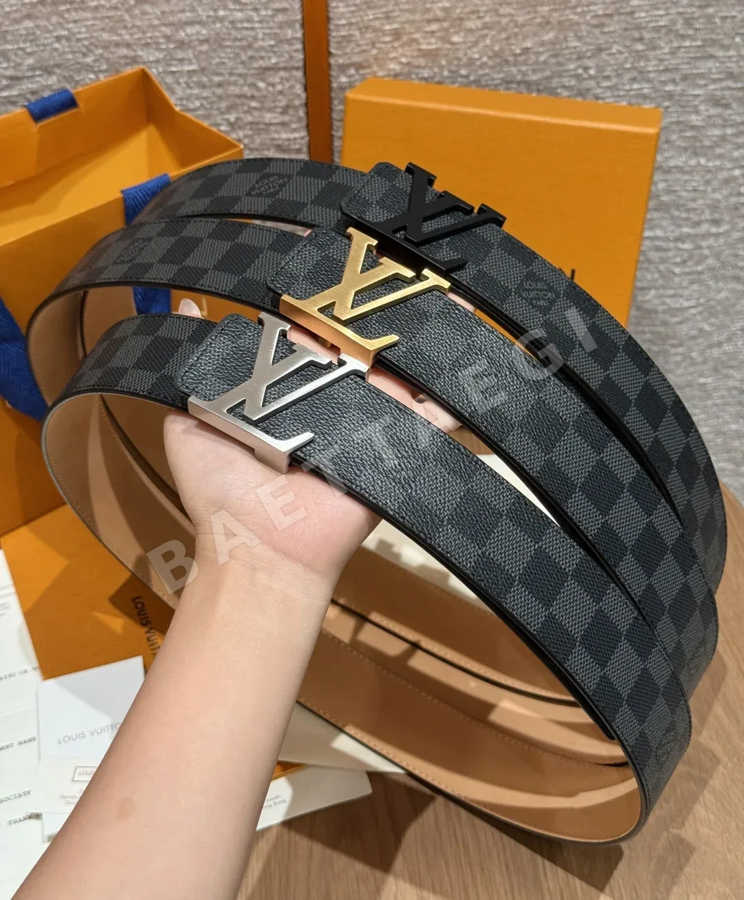 루이비통 이니셜 40mm 리버시블 벨트 176794