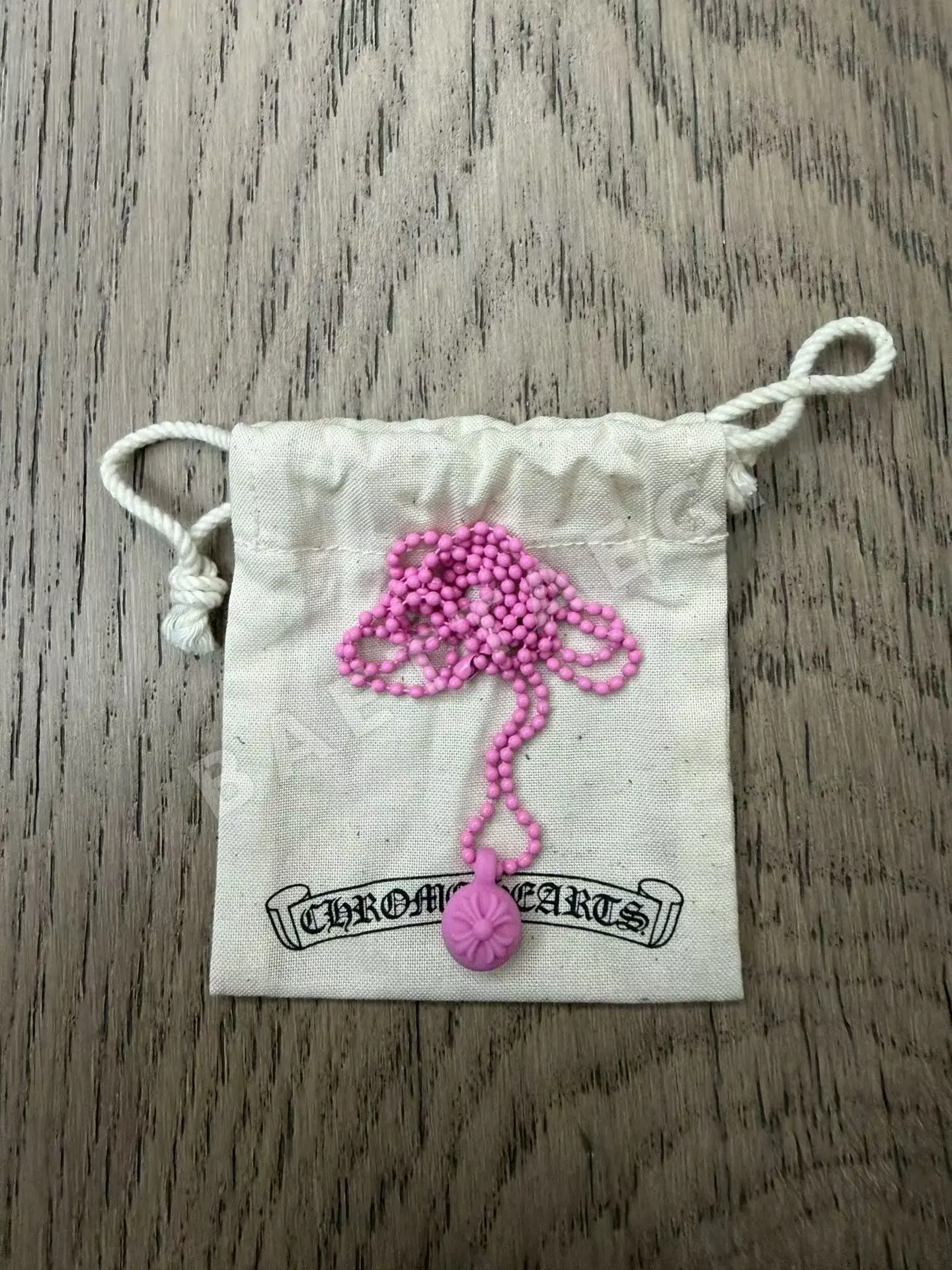 크롬하츠 크로스볼 수지 목걸이 상세 이미지 2