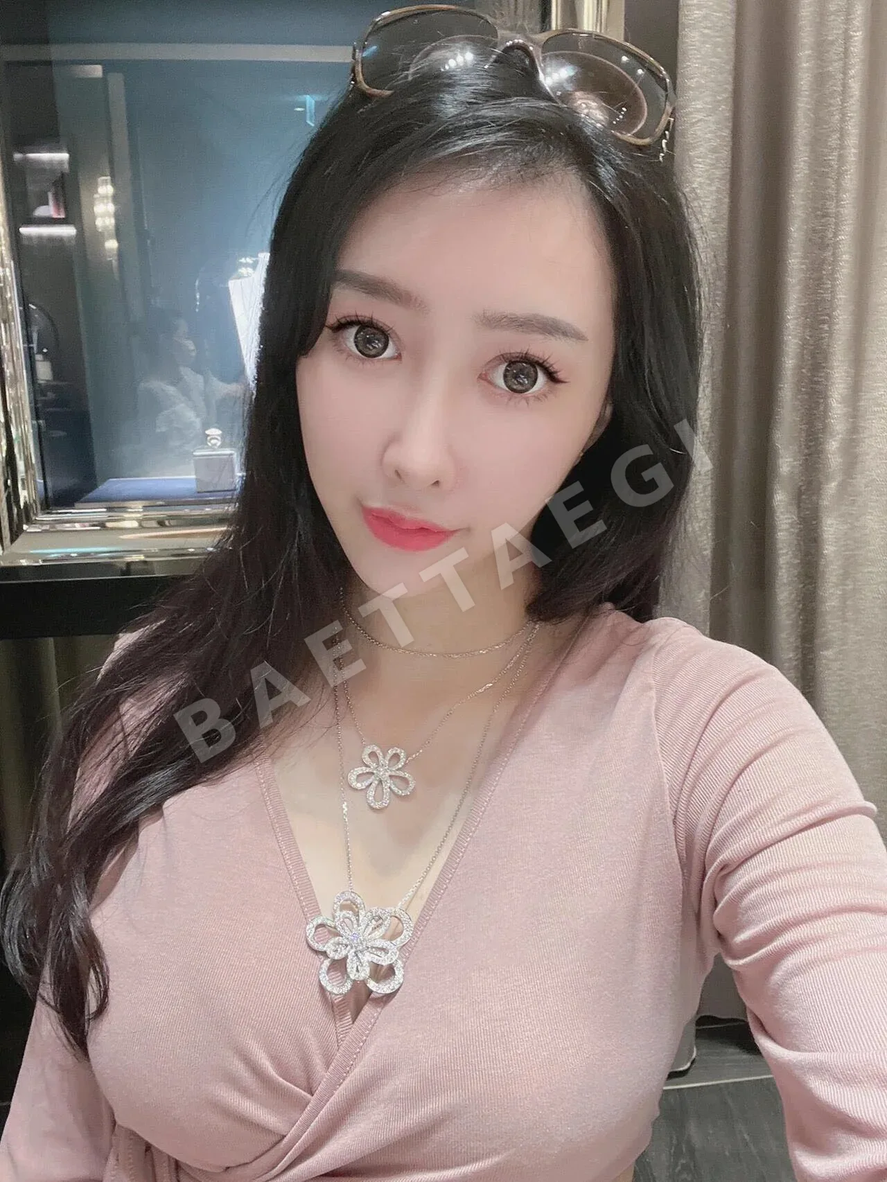 반클리프앤아펠 플라워 레이스 925 실버 목걸이 상세 이미지 6
