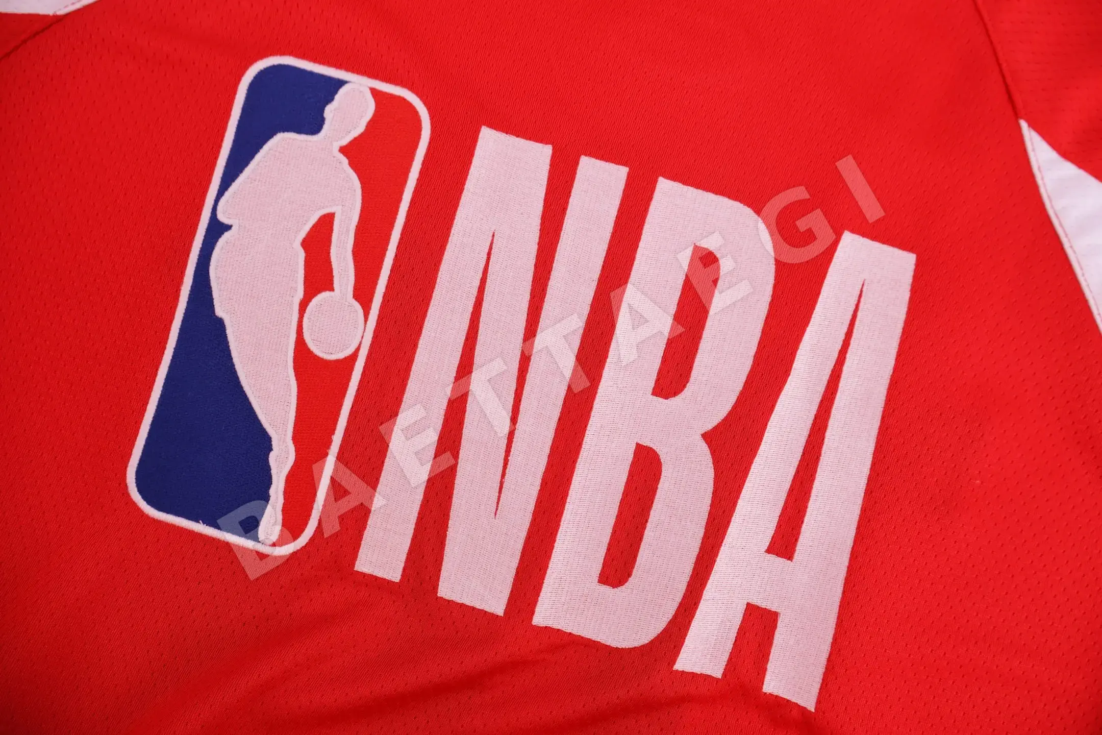 발렌시아가 NBA 자수 오버사이즈 반팔 티셔츠 남여공용 상세 이미지 6