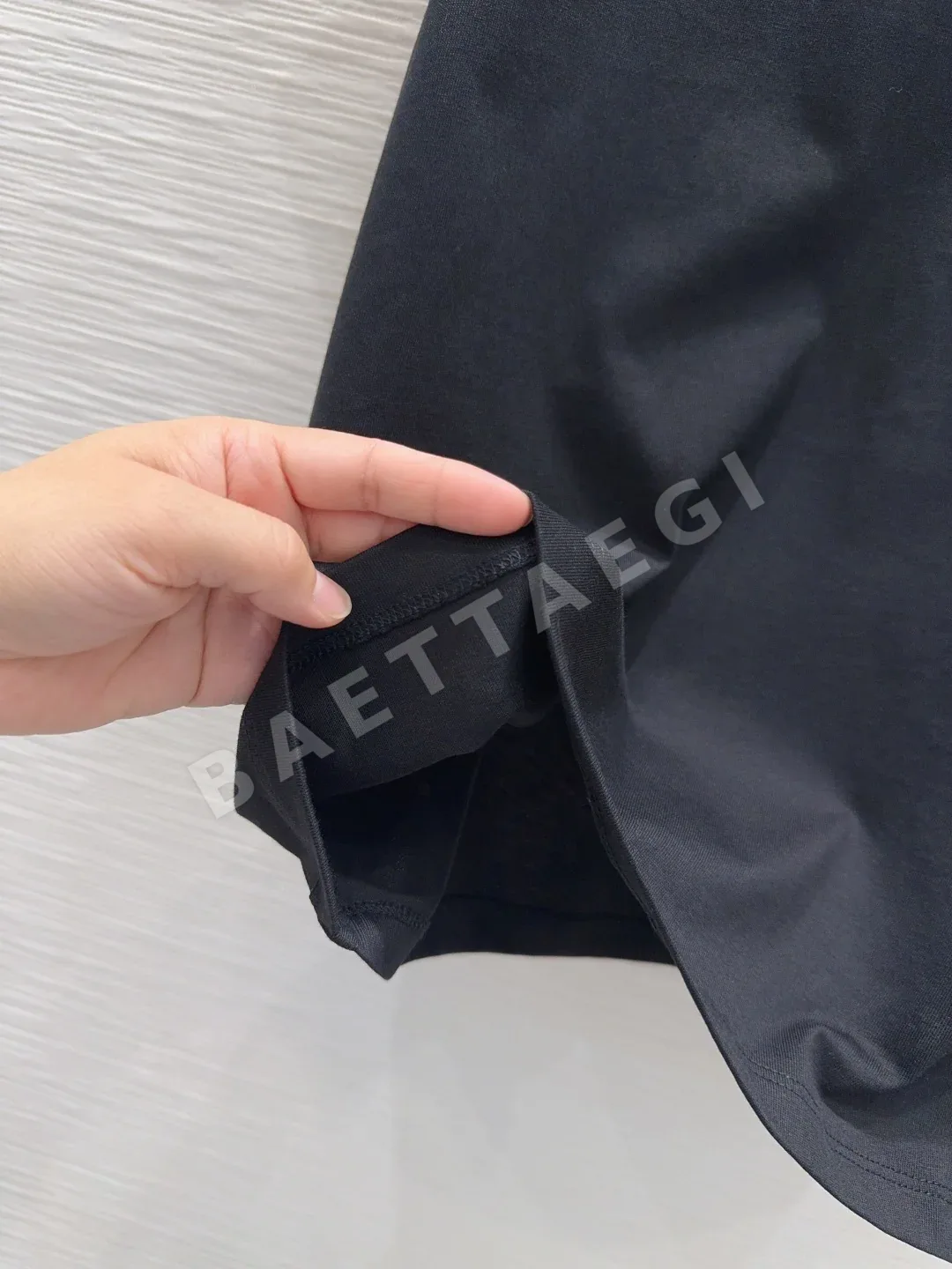 로에베 심플 레귤러핏 여성 반팔 티셔츠 상세 이미지 6