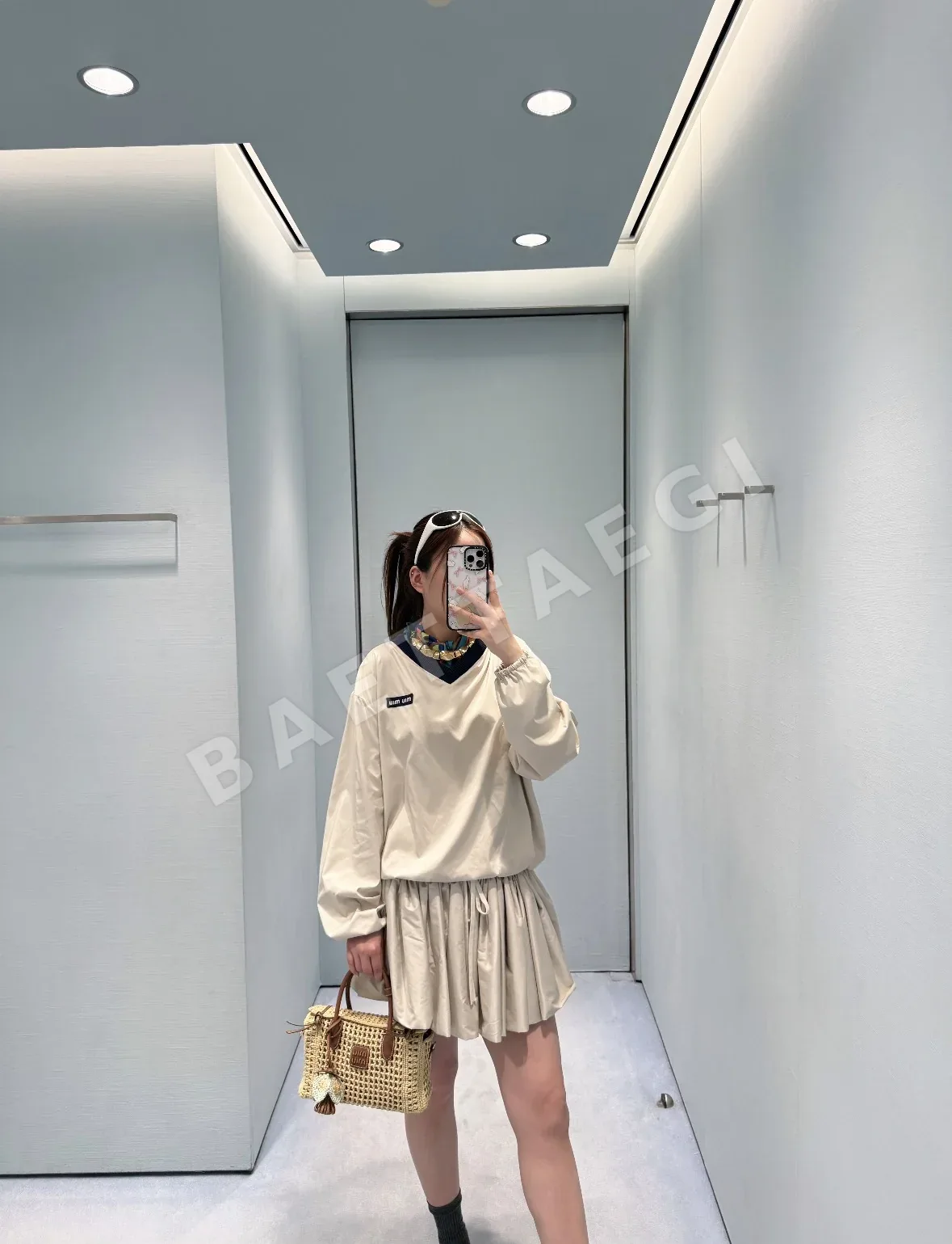 미우미우 컬러 블록 V넥 드로스트링 튤립 원피스 긴팔 101166