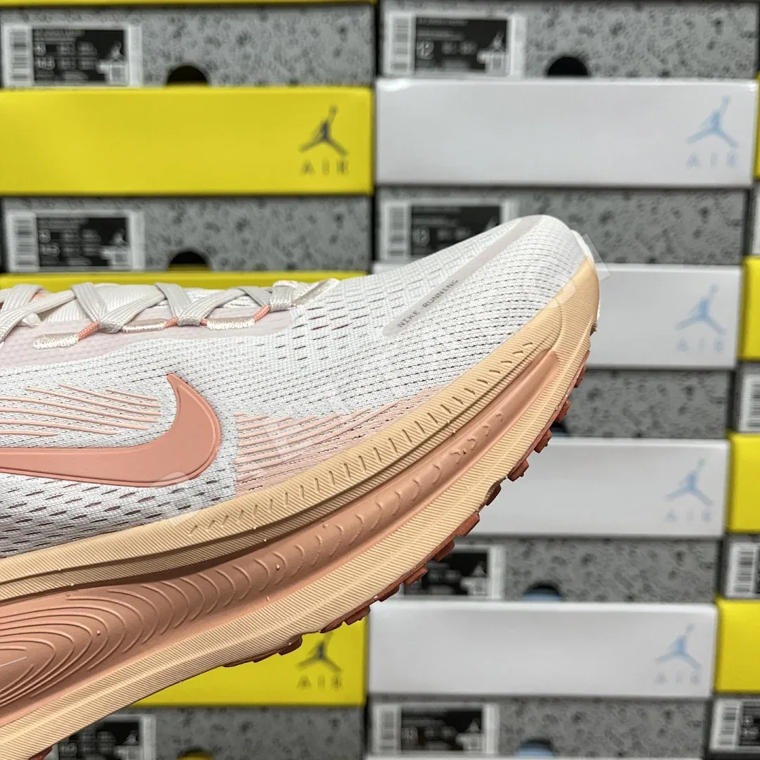 나이키 줌 보메로 18 HM6804-601 201105 Nike Zoom Vomero 18 상세 이미지 5