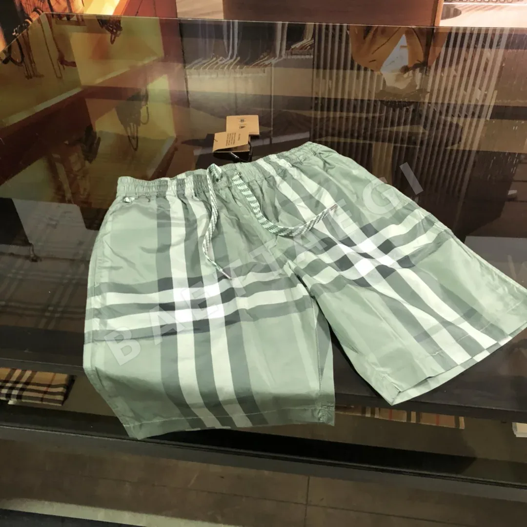 버버리 클래식 체크 메시 남성 반바지 136791