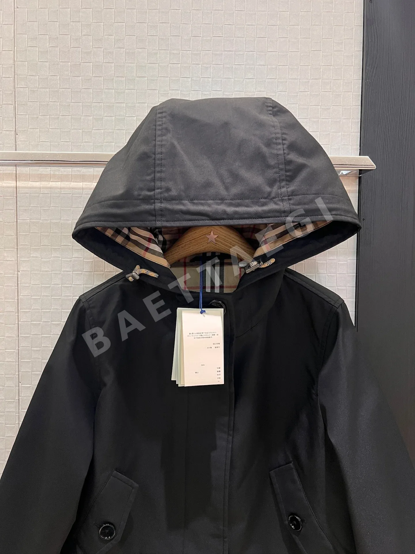 버버리 후드 드로스트링 숏 트렌치 코트 자켓 상세 이미지 3
