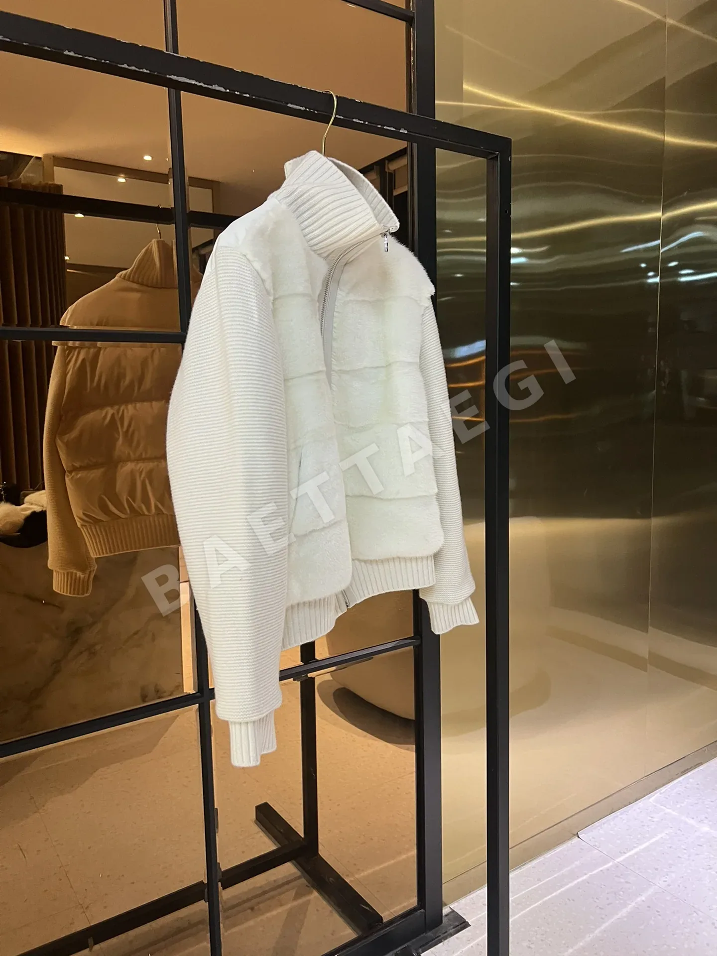 로로피아나 화이트 여성 자켓 상세 이미지 2