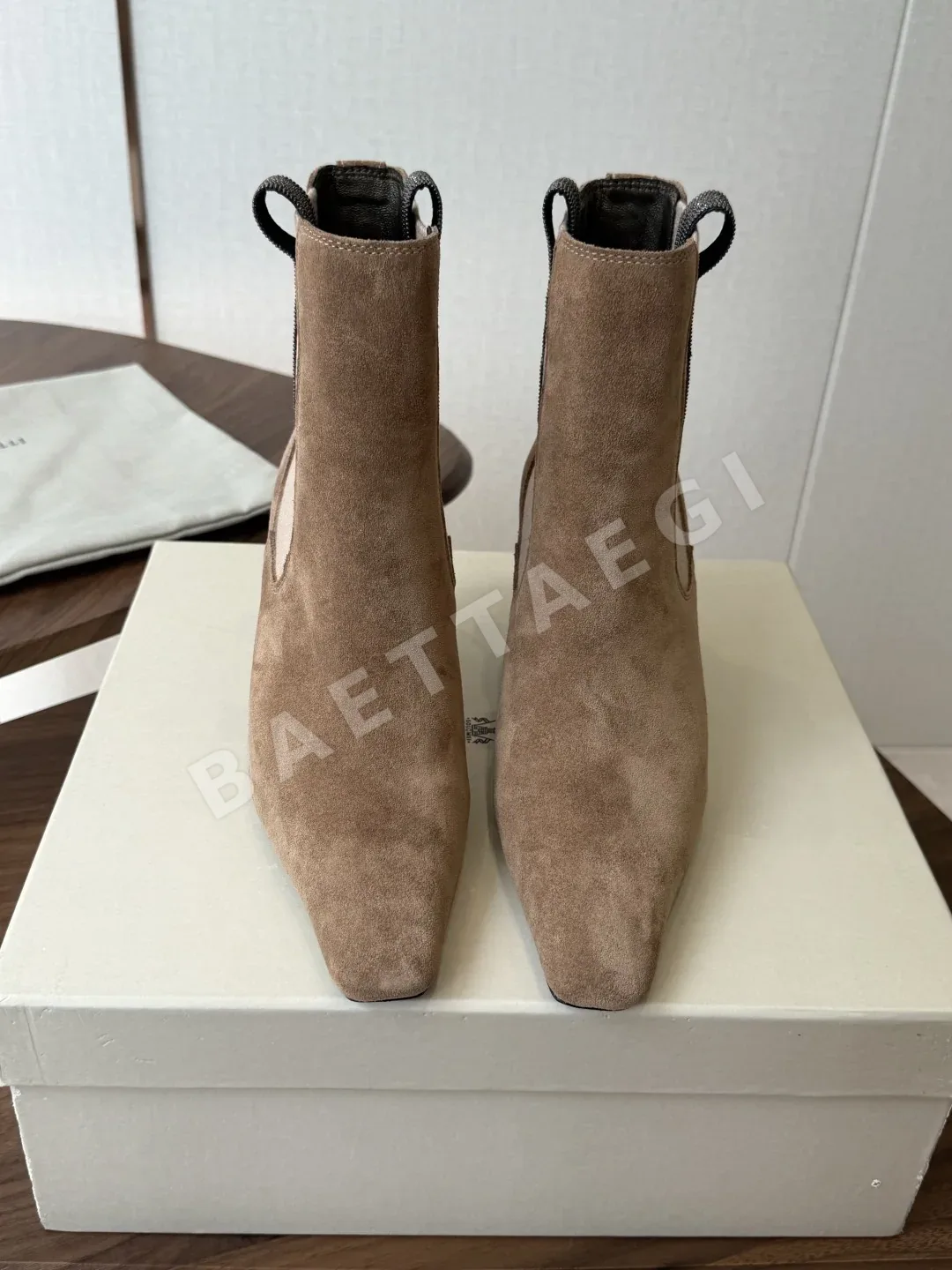브루넬로쿠치넬리 스틸레토힐 미드카프 부츠 151489