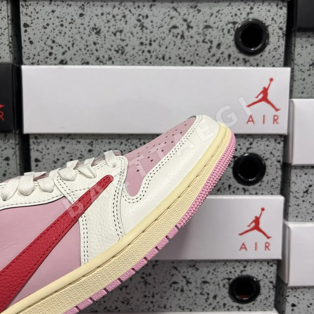 나이키 [FK] 조던 1 레트로 로우 OG SP IQ7604-101 201269 Nike Jordan 1 Retro Low OG SP 상세 이미지 8
