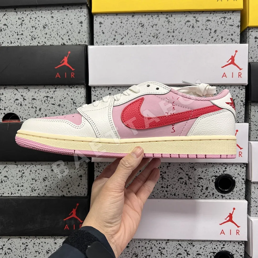 나이키 [FK] 조던 1 레트로 로우 OG SP IQ7604-101 201269 Nike Jordan 1 Retro Low OG SP 상세 이미지 2