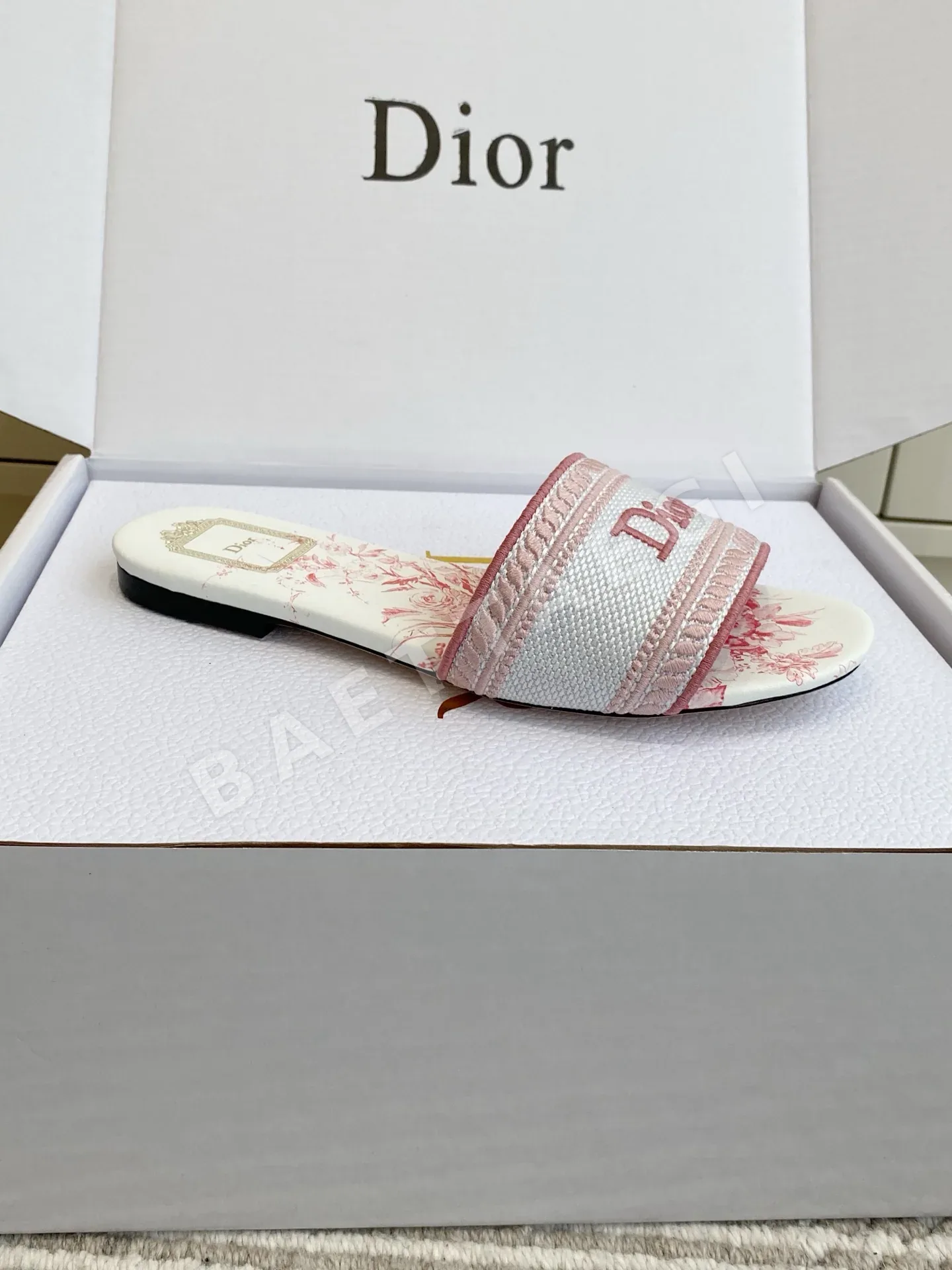 디올 드웨이 플로럴 프린트 뮬 상세 이미지 4