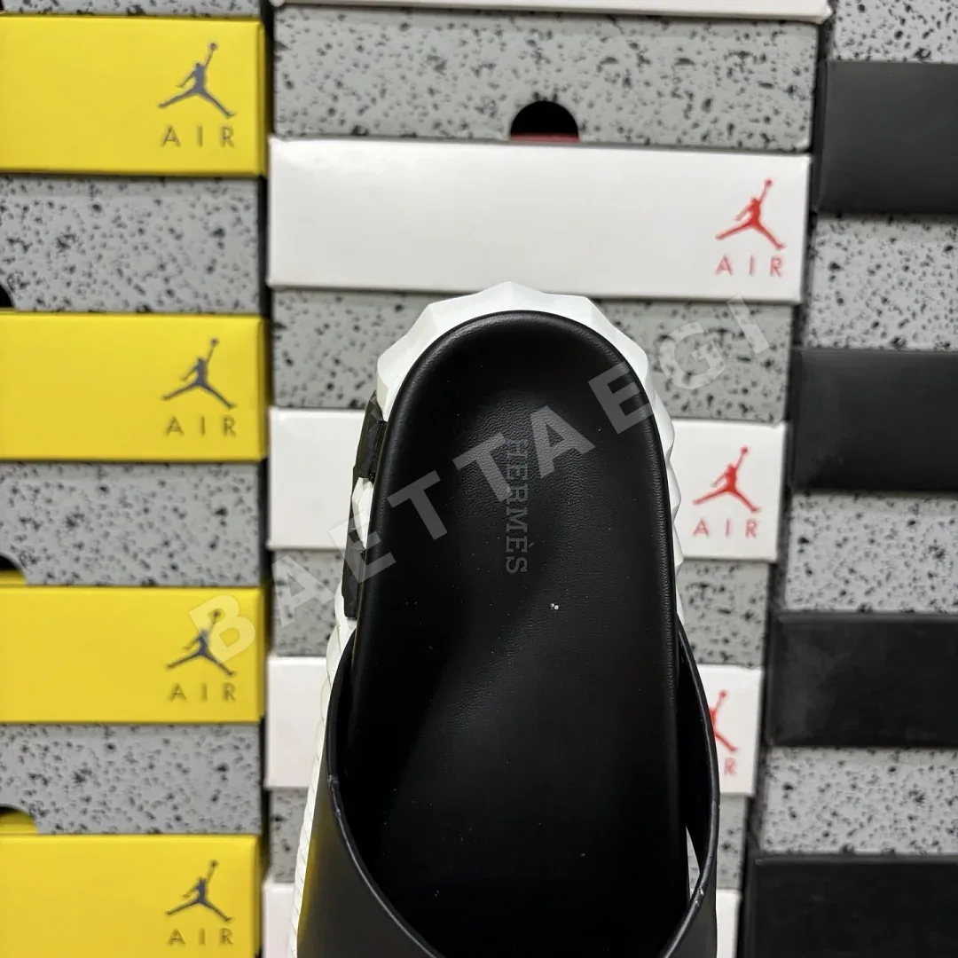 에르메스 [YX] 블랙 화이트 205772 Hermes Chypre Sandal X 상세 이미지 6