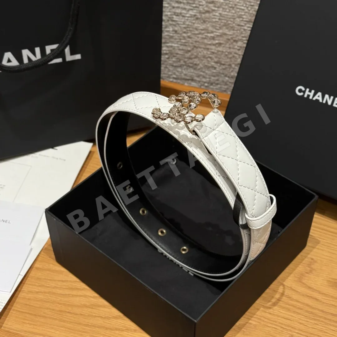 샤넬 더블 C 메탈 로고 램스킨 벨트 상세 이미지 3