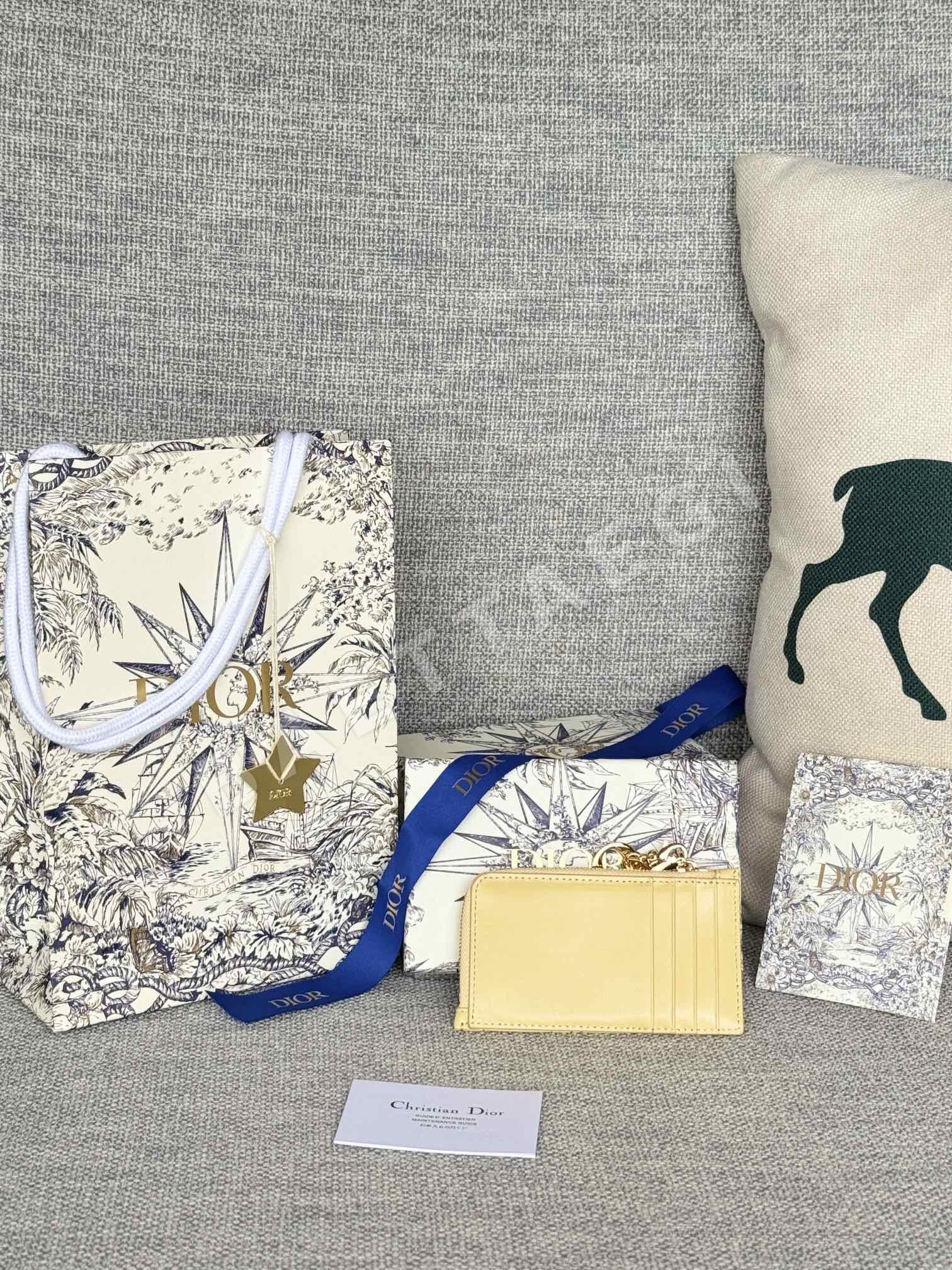 디올 L자형 카드 지퍼 지갑 상세 이미지 2