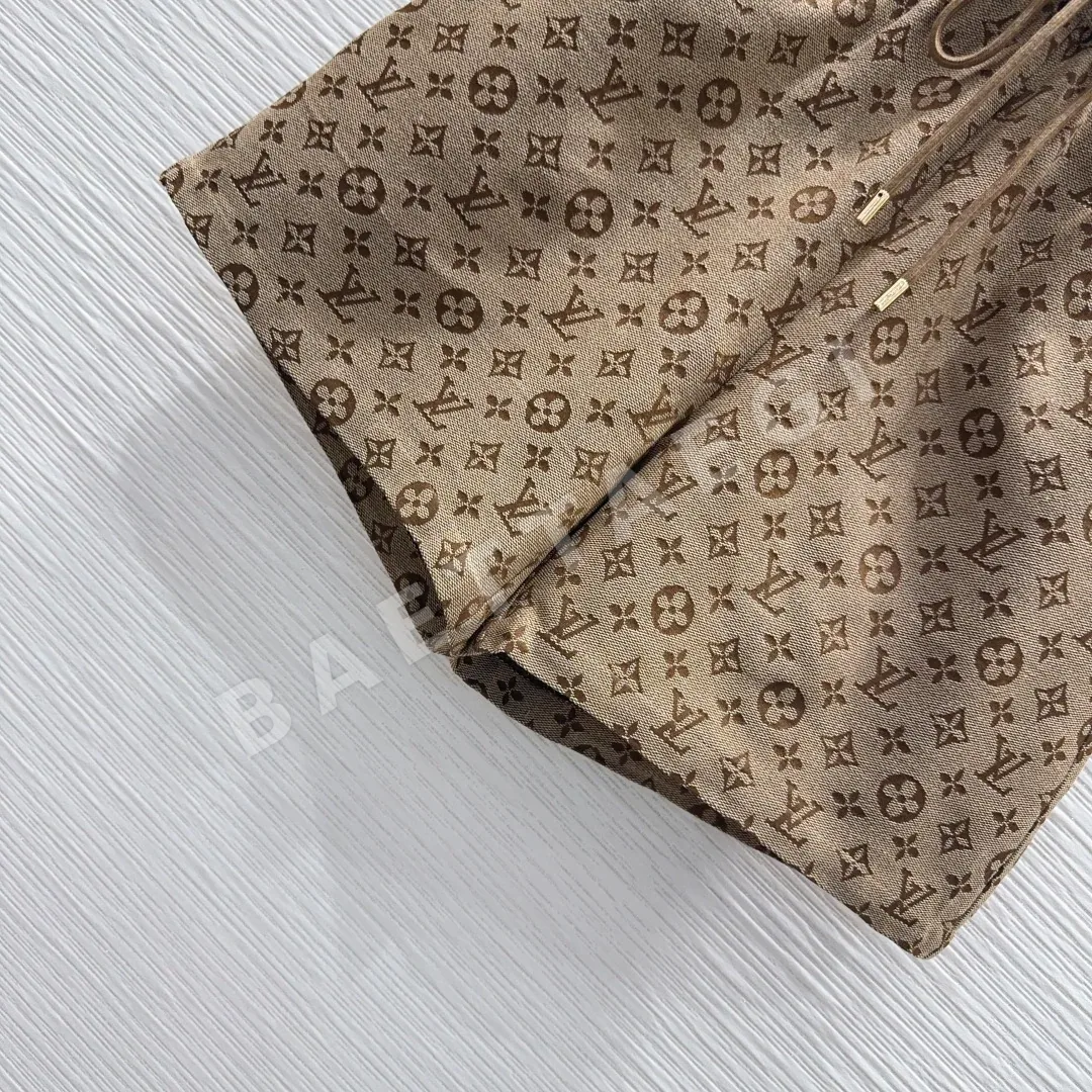 루이비통 크루넥 티셔츠 자카드 반바지 세트 상세 이미지 5