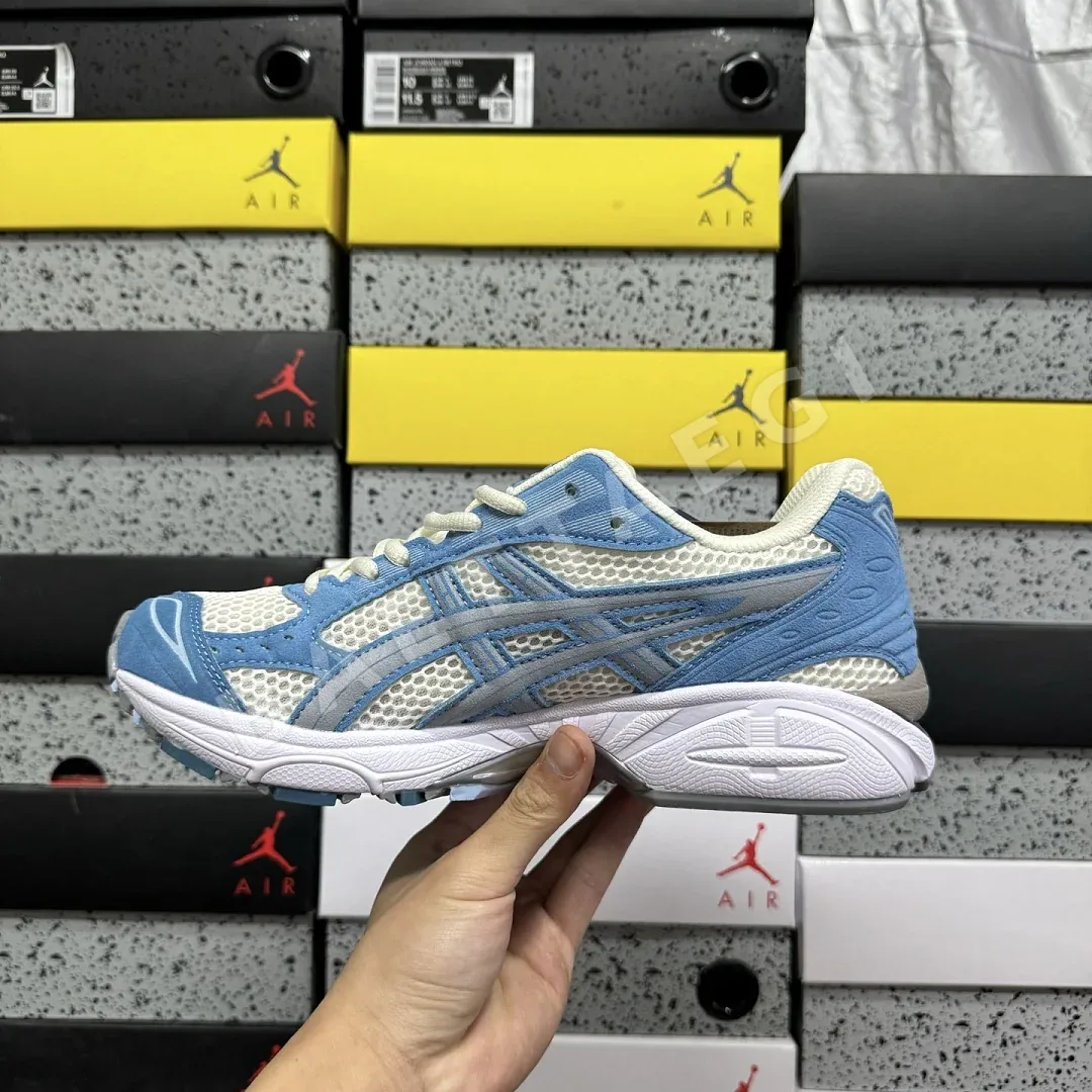 아식스 [LZ] 젤 카야노 14 1202A105-101 200577 Asics Gel-Kayano 14 상세 이미지 9