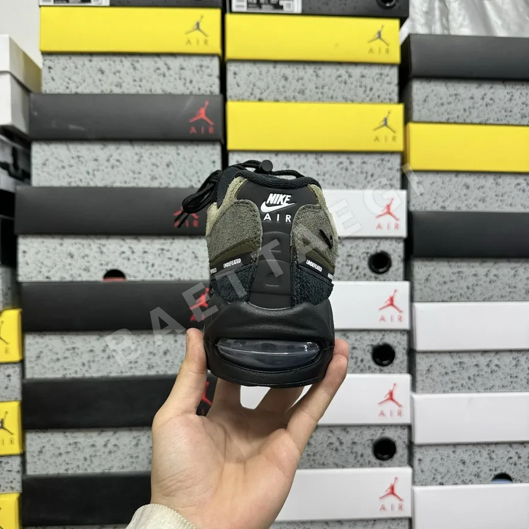 나이키 [GX] 에어 맥스 95 SP IB4523-200 201318 Nike Air Max 95 SP Undefeated Geo La Brea 상세 이미지 3
