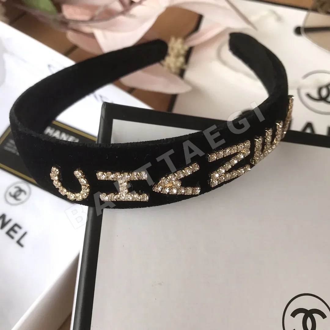 샤넬 벨벳 레터 스와로브스키 헤드밴드 상세 이미지 3
