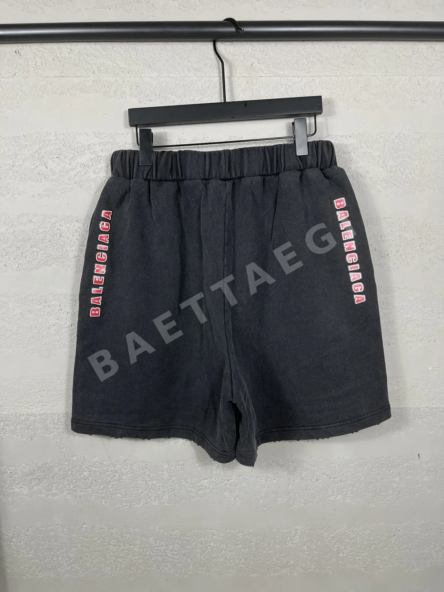 발렌시아가 더블 링 프린트 남성 반바지 상세 이미지 2