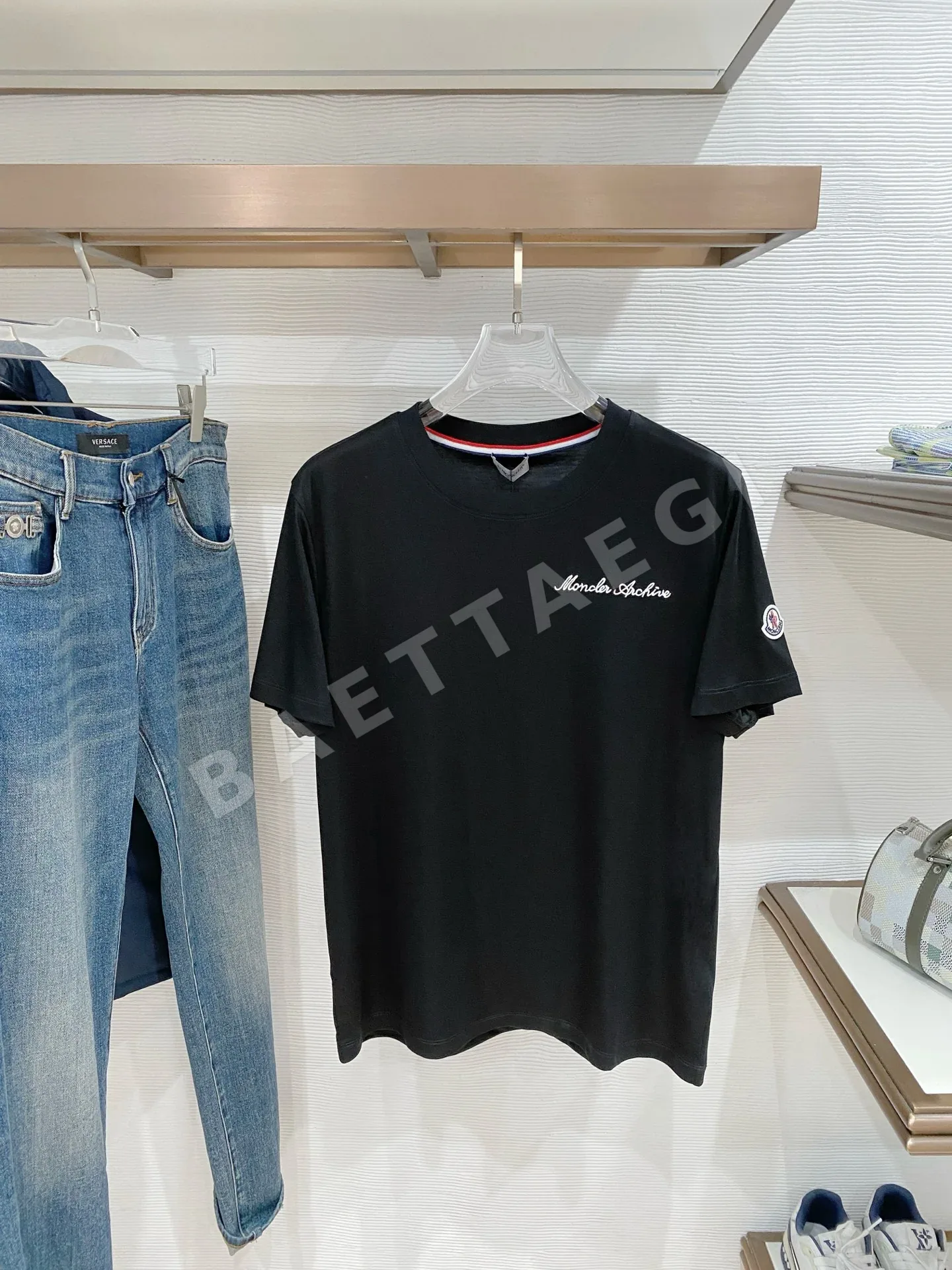 몽클레르 남성 크루넥 반팔 티셔츠 127395
