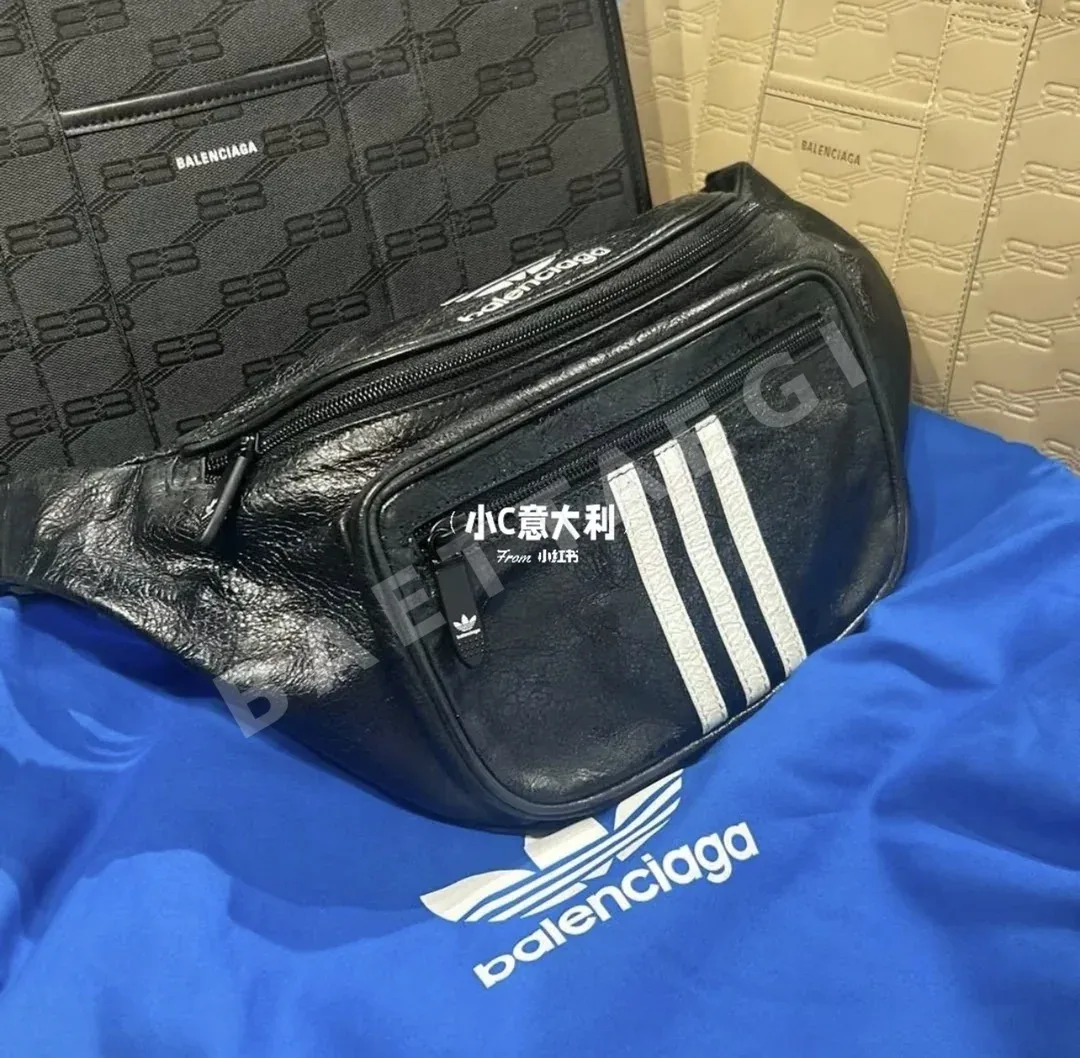발렌시아가 램스킨 지퍼 숄더백 상세 이미지 9