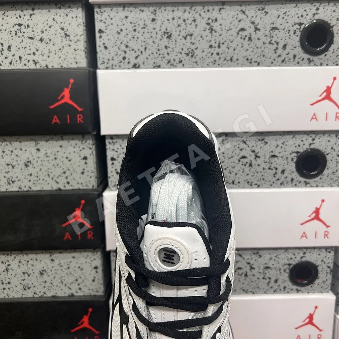 나이키 [WM] 샥스 IO4296-100 201262 Nike Shox Ride 2 White Black 상세 이미지 5