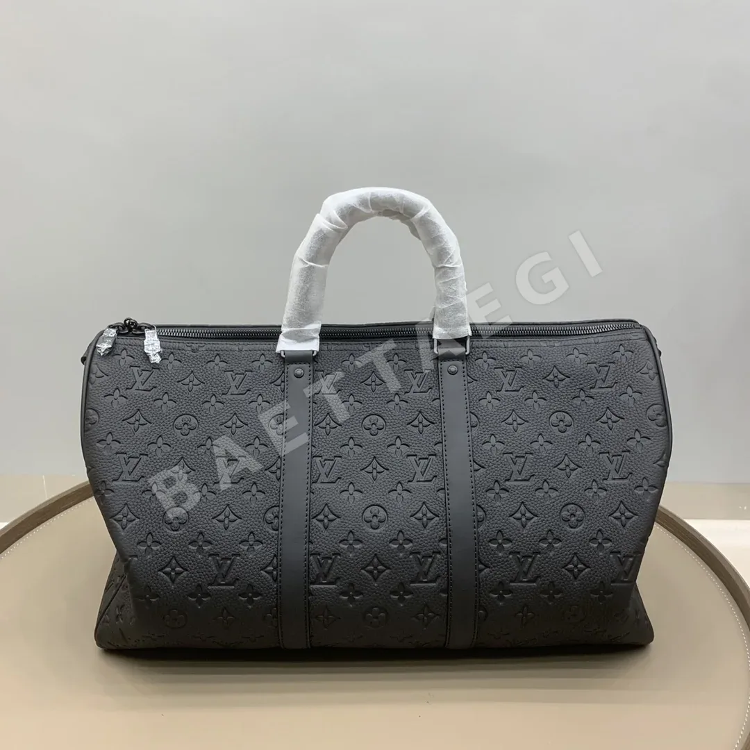 루이비통 엠보싱 가죽 키팔 가방 M59025 상세 이미지 2