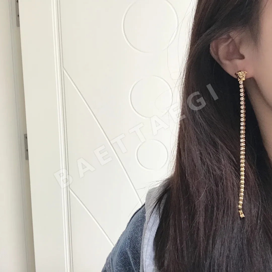 베르사체 메두사 스와로브스키 크리스탈 태슬 귀걸이 상세 이미지 2