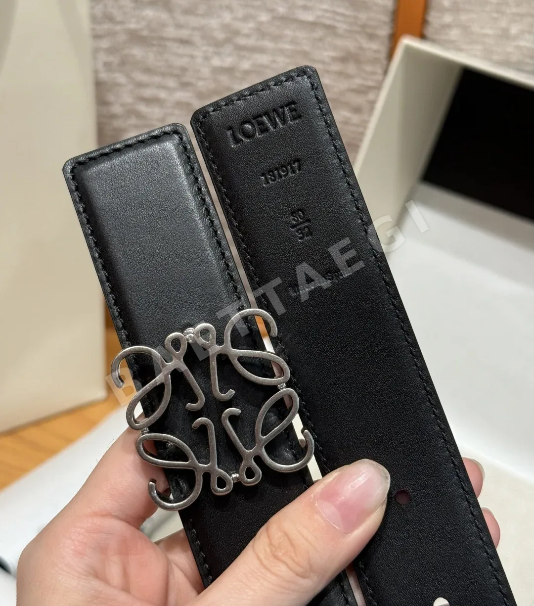 로에베 아나그램 양면 가죽 벨트 상세 이미지 6