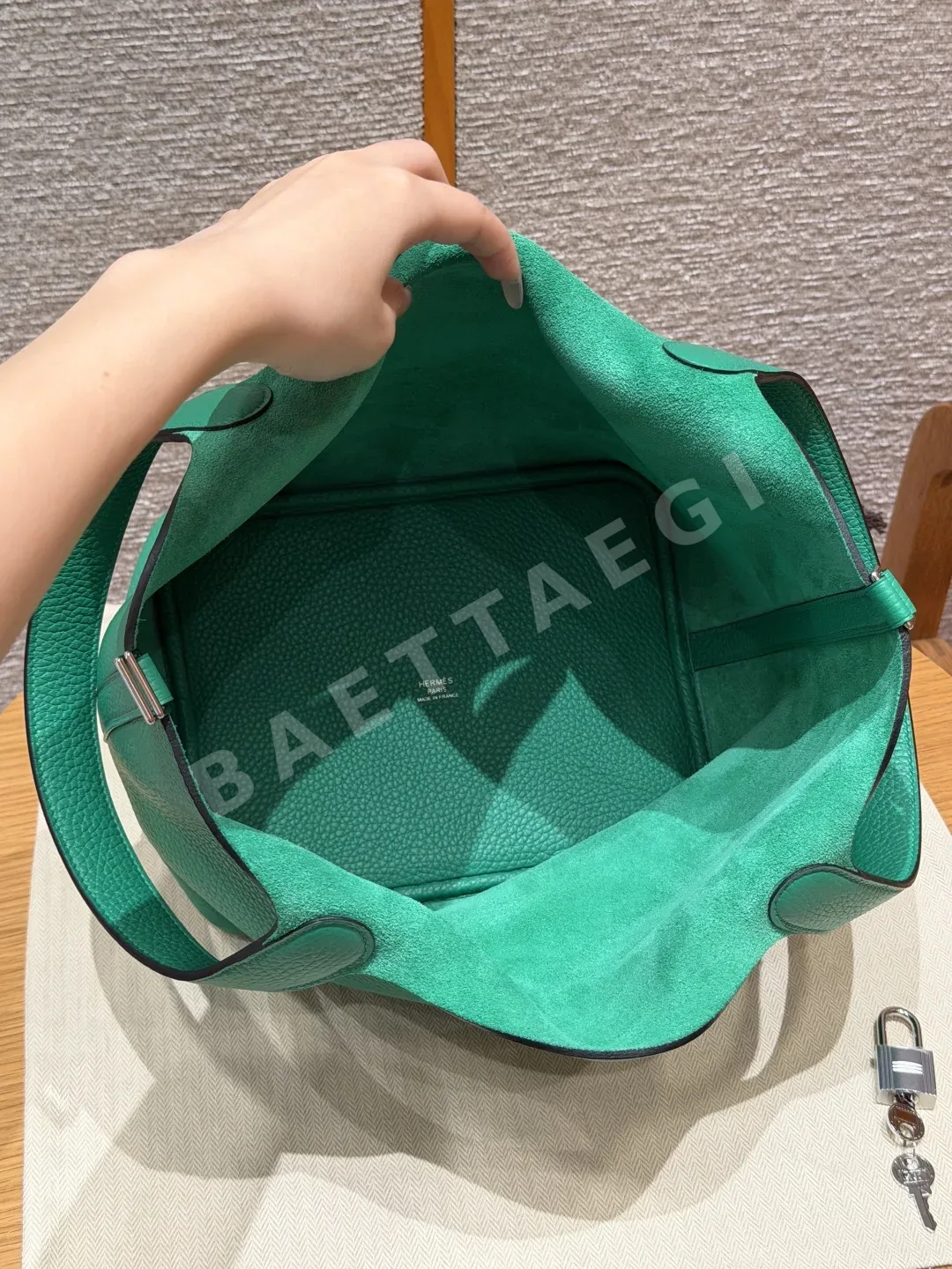 에르메스 피코탄 락 지갑 상세 이미지 6