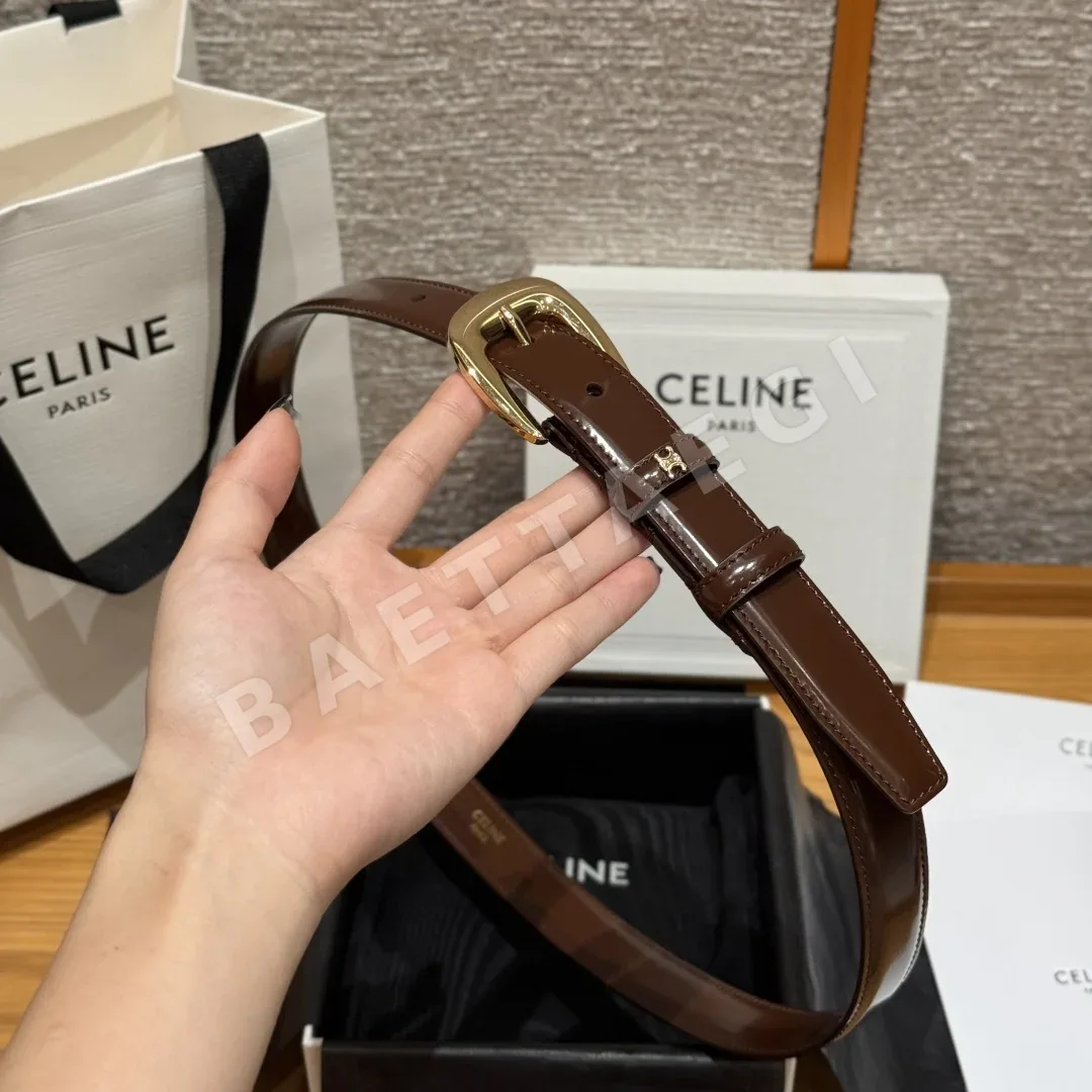 셀린느 부드러운 소가죽 금장 로고 여성 벨트 상세 이미지 3