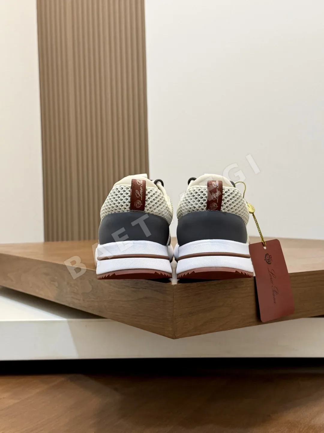 로로피아나 방수 러닝화 남성 신발 상세 이미지 8