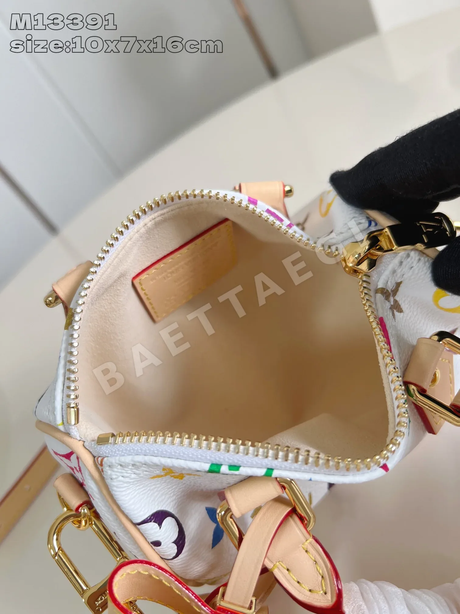루이비통 나노 모노그램 화이트 스피디 가방 M13391 상세 이미지 8