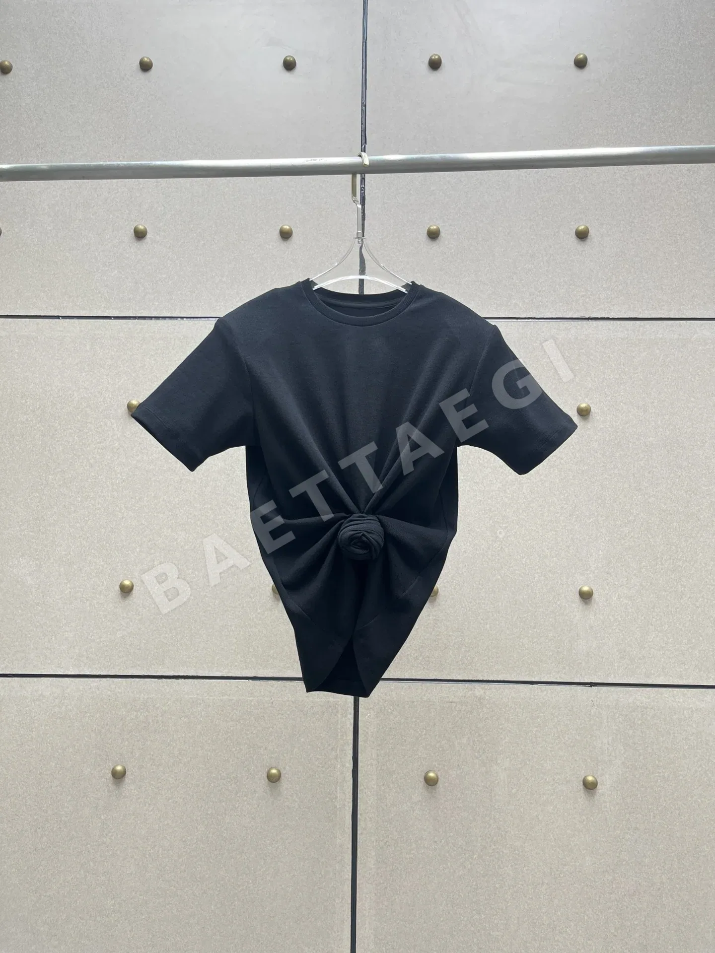 마그다부트림 노트 리브 코튼 반팔 티셔츠 200195