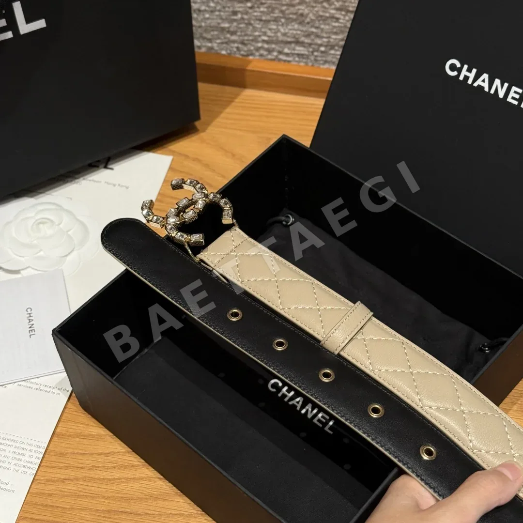 샤넬 더블 C 메탈 로고 램스킨 벨트 상세 이미지 5