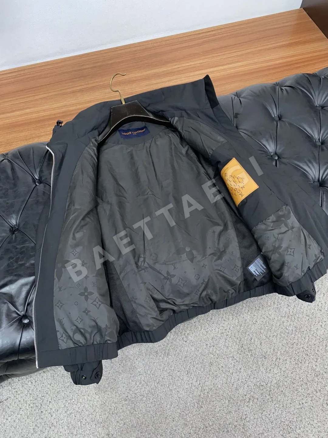 루이비통 심플 후드 코튼 남성 자켓 상세 이미지 8