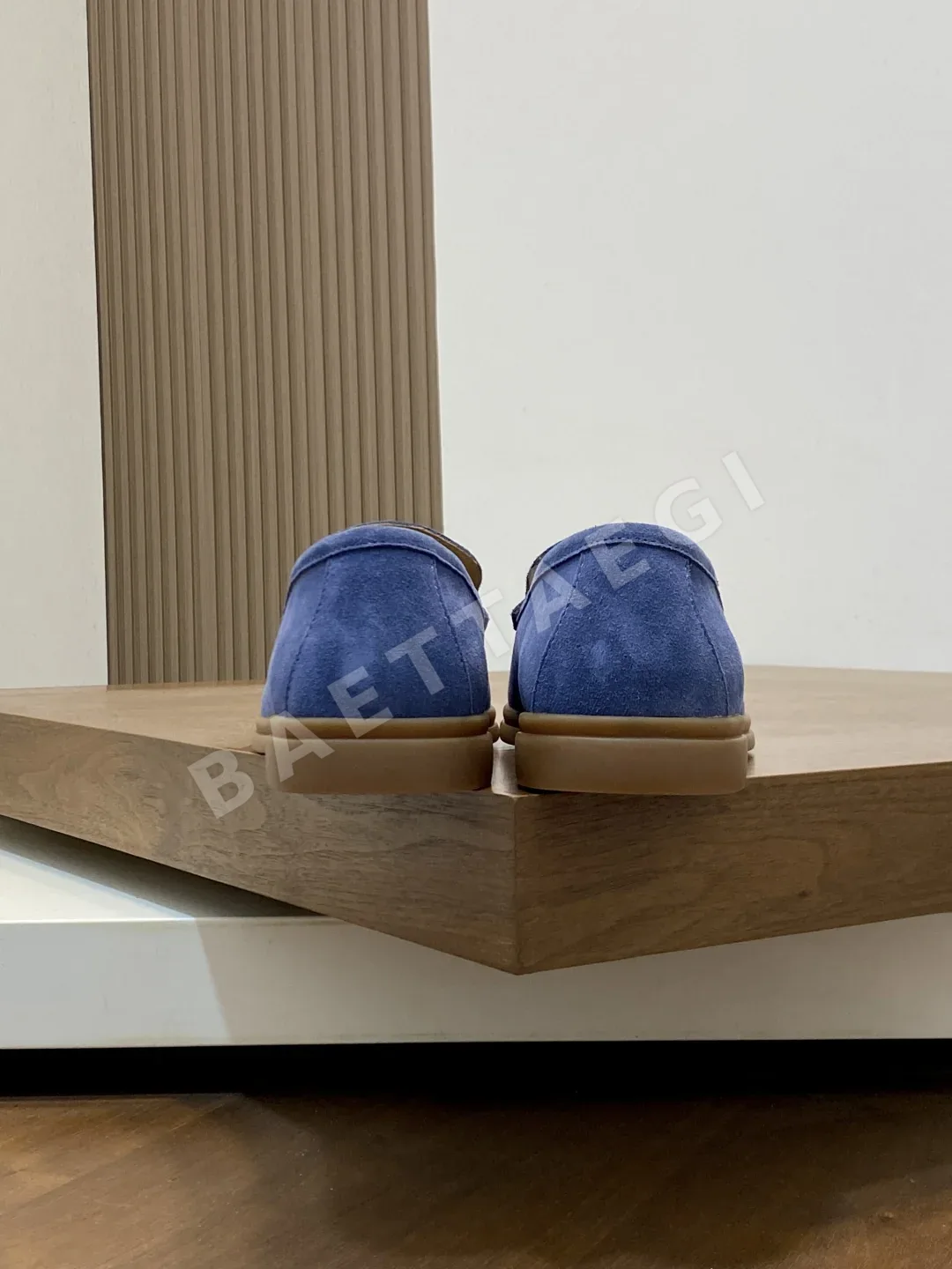 로로피아나 로퍼 스웨이드 반복 로고 패턴 상세 이미지 8