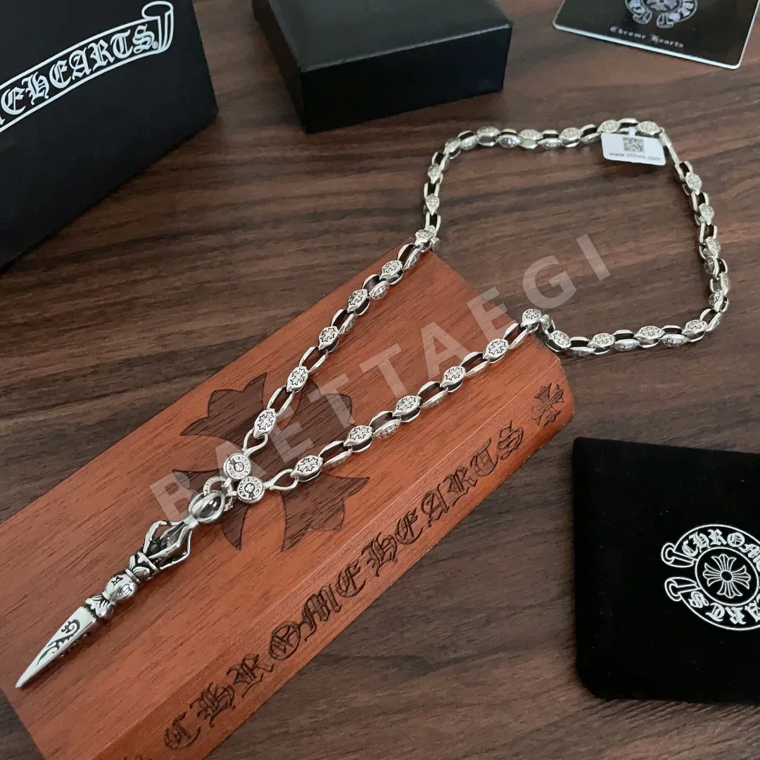 크롬하츠 클래식 레트로 골드 크로스 목걸이 상세 이미지 2