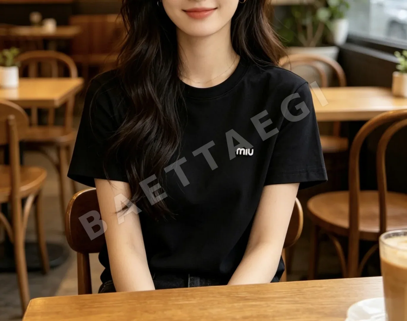미우미우 라인스톤 로고 반팔 티셔츠 상세 이미지 9